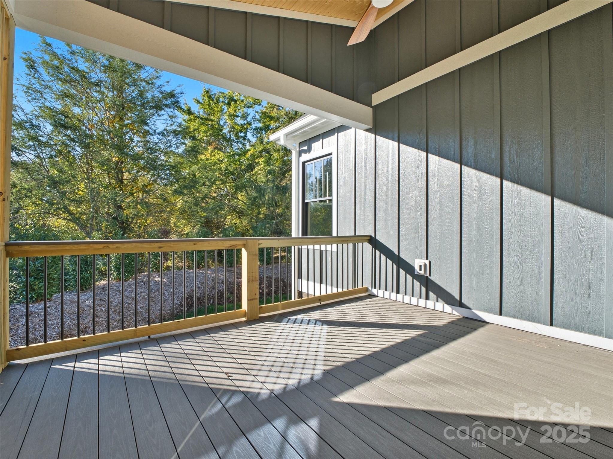 30 Olde Oak Court — Hendersonville