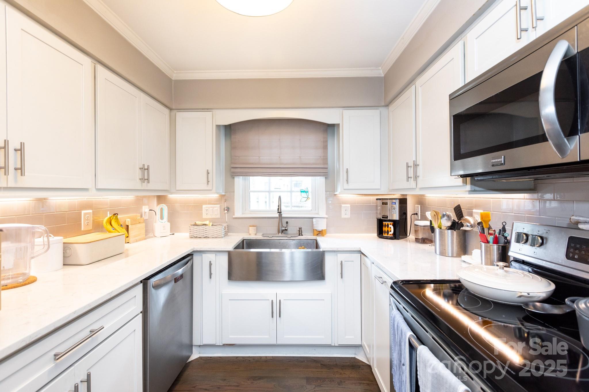 2229 Rexford Road #E — Charlotte