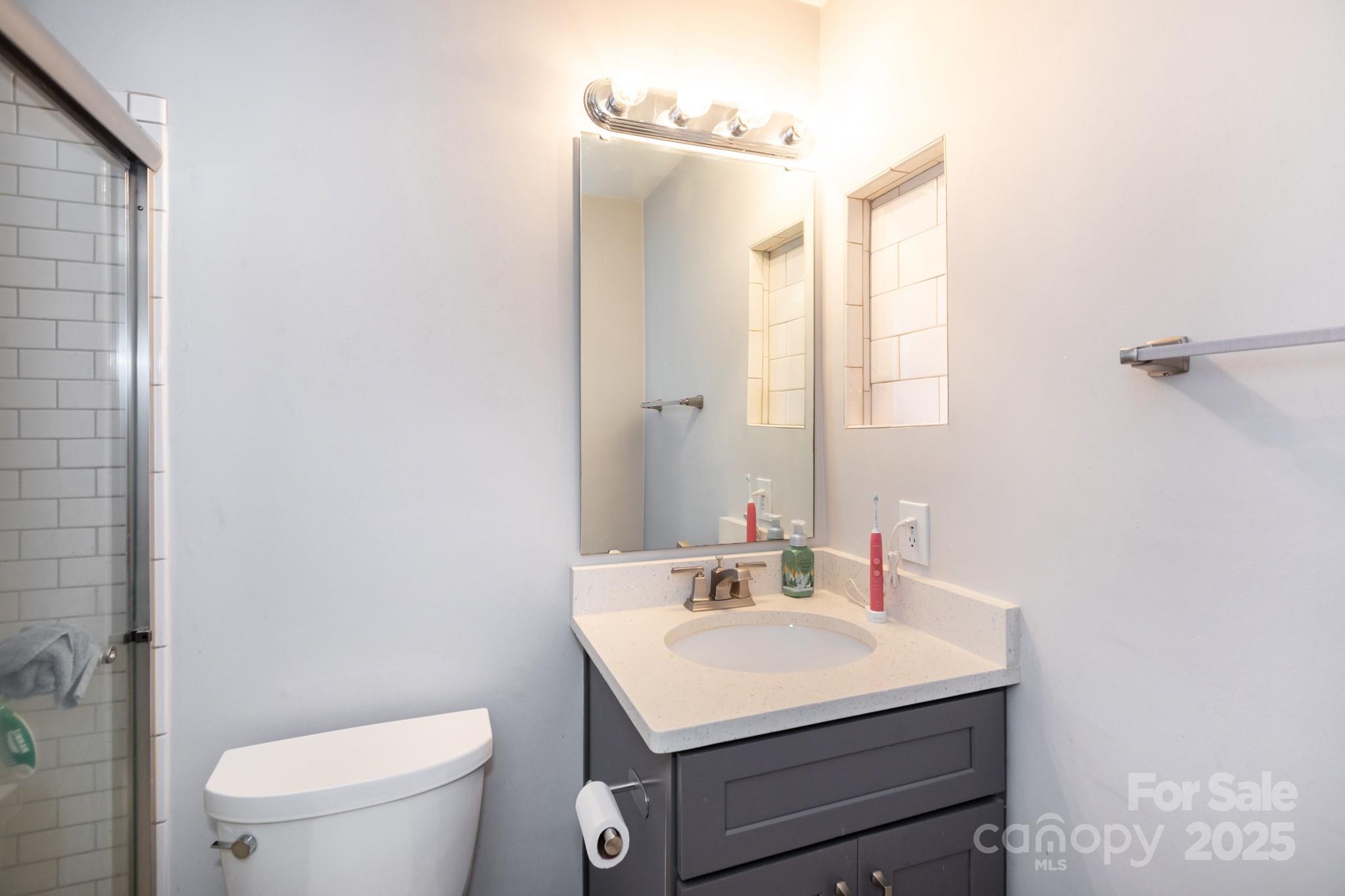 2229 Rexford Road #E — Charlotte