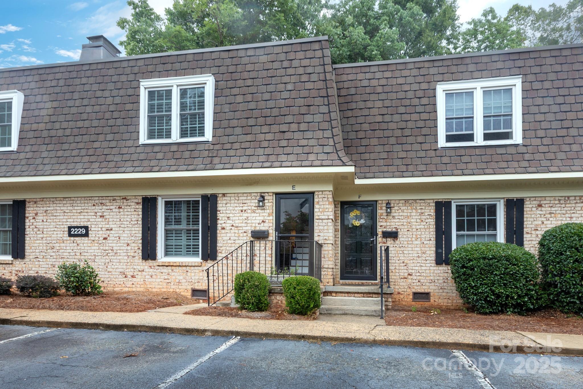 2229 Rexford Road #E — Charlotte