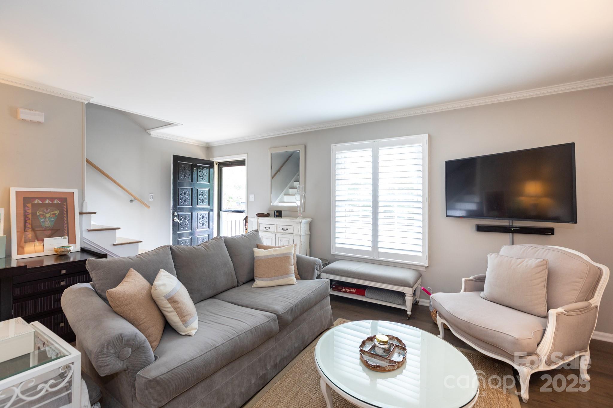 2229 Rexford Road #E — Charlotte