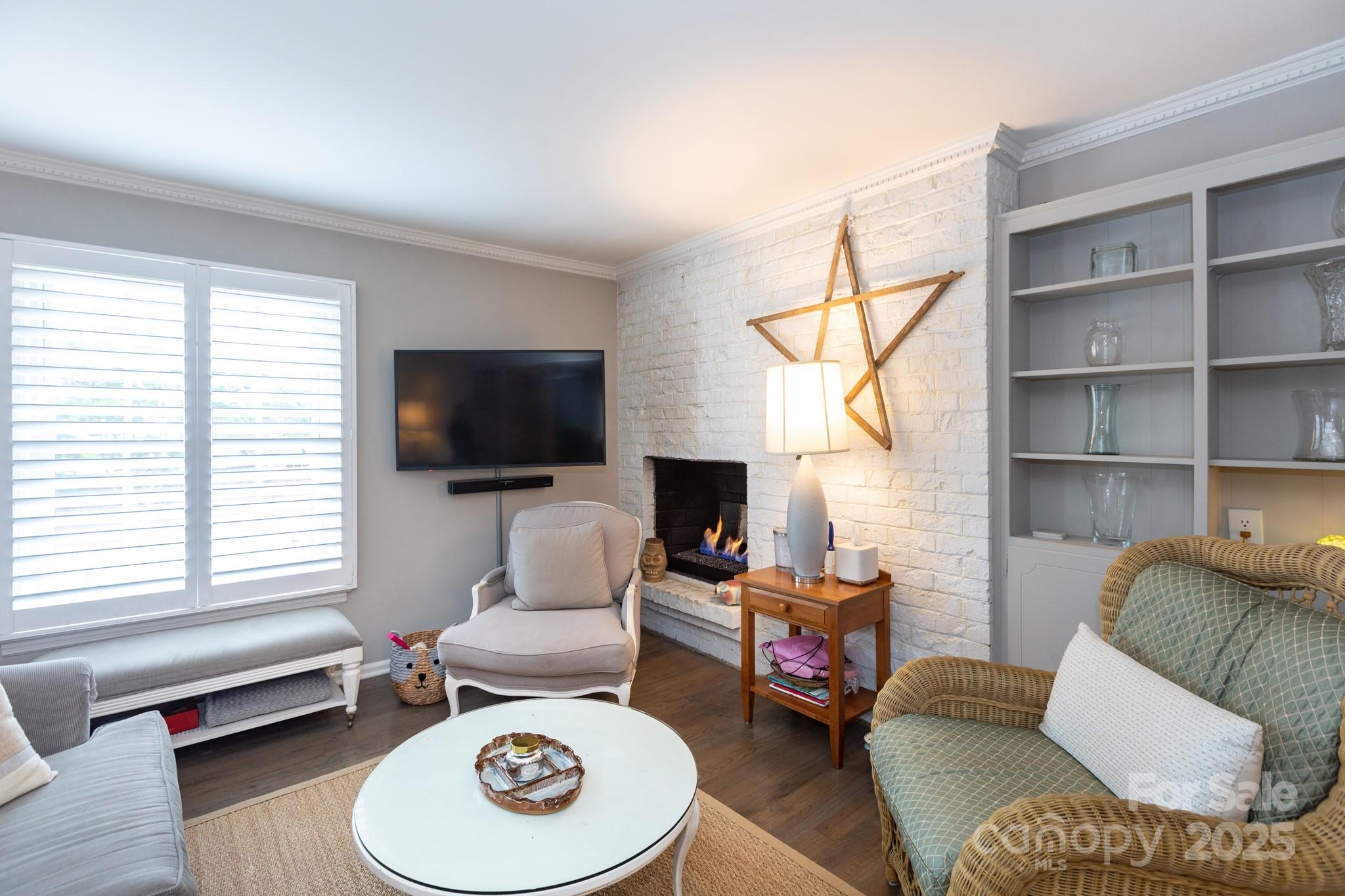 2229 Rexford Road #E — Charlotte
