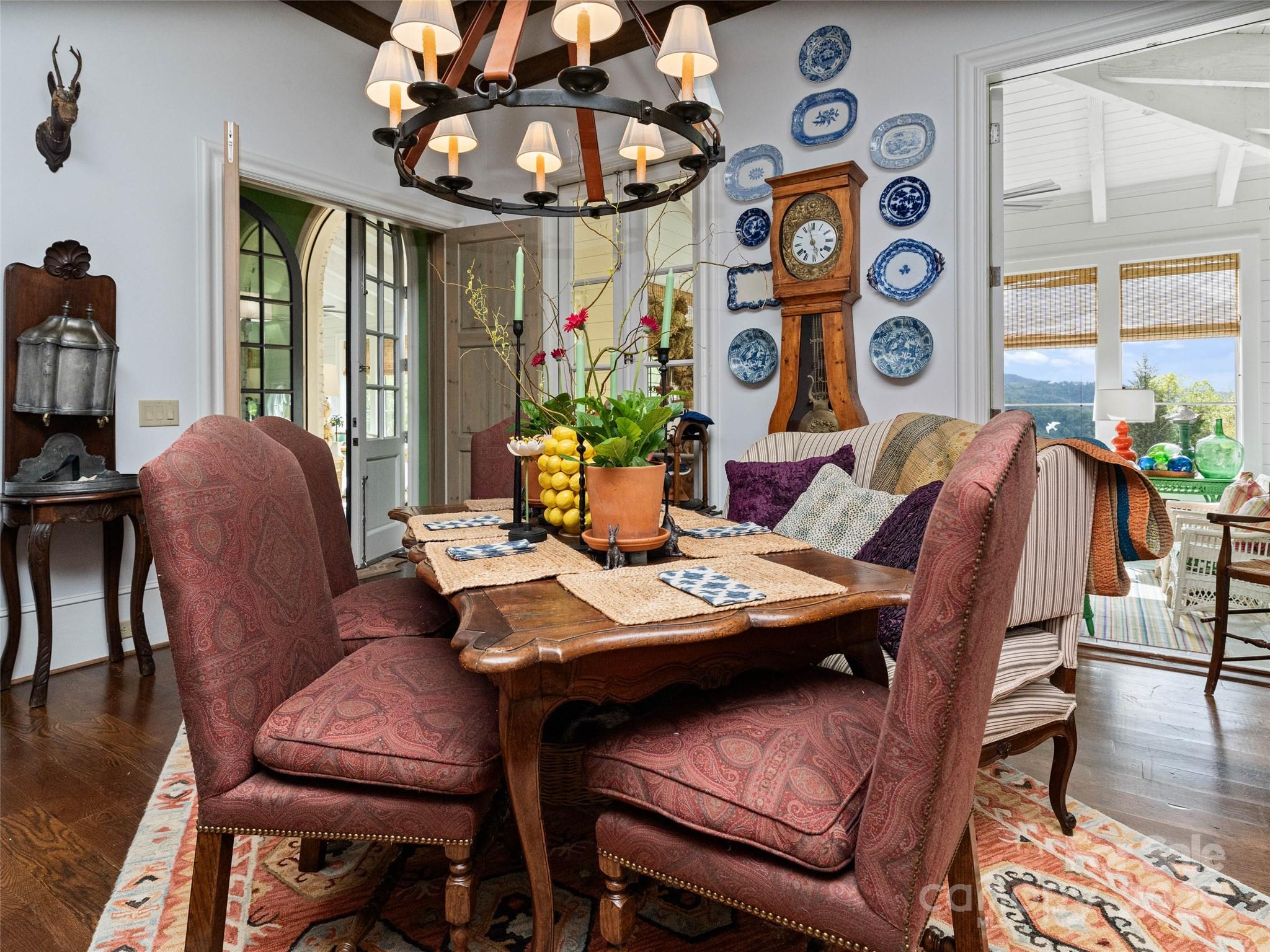 13084 Canada Road — Tuckasegee