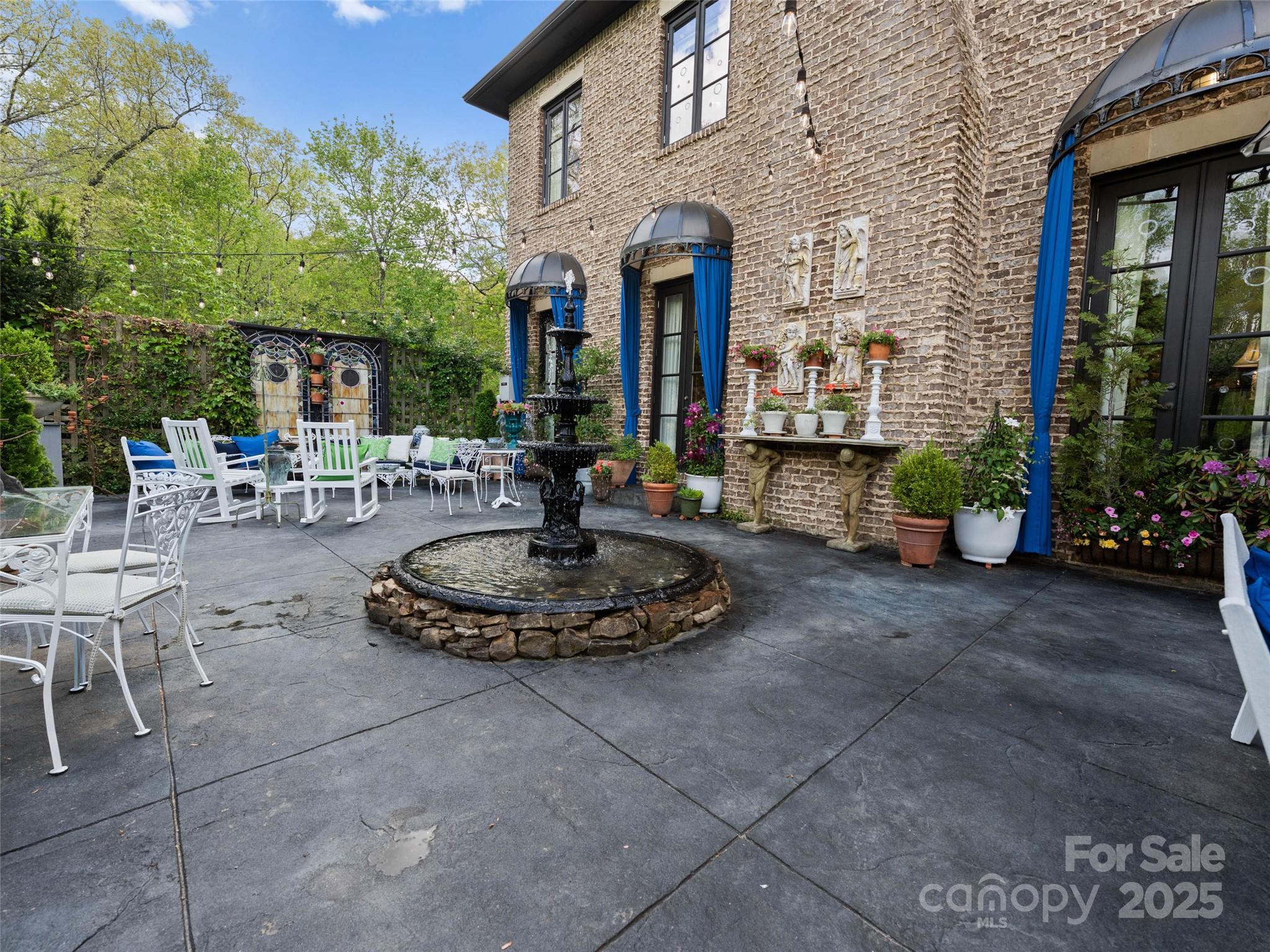 13084 Canada Road — Tuckasegee