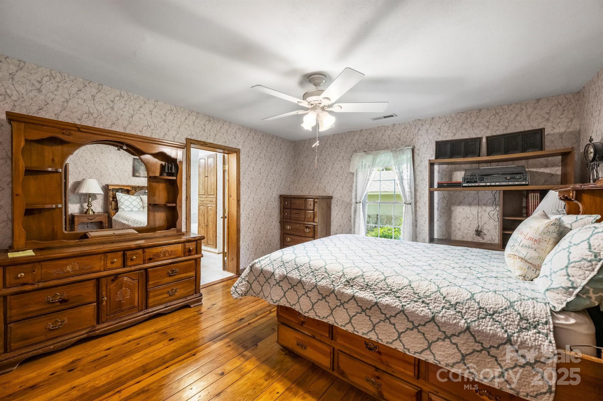 16415 Capps Road — Charlotte