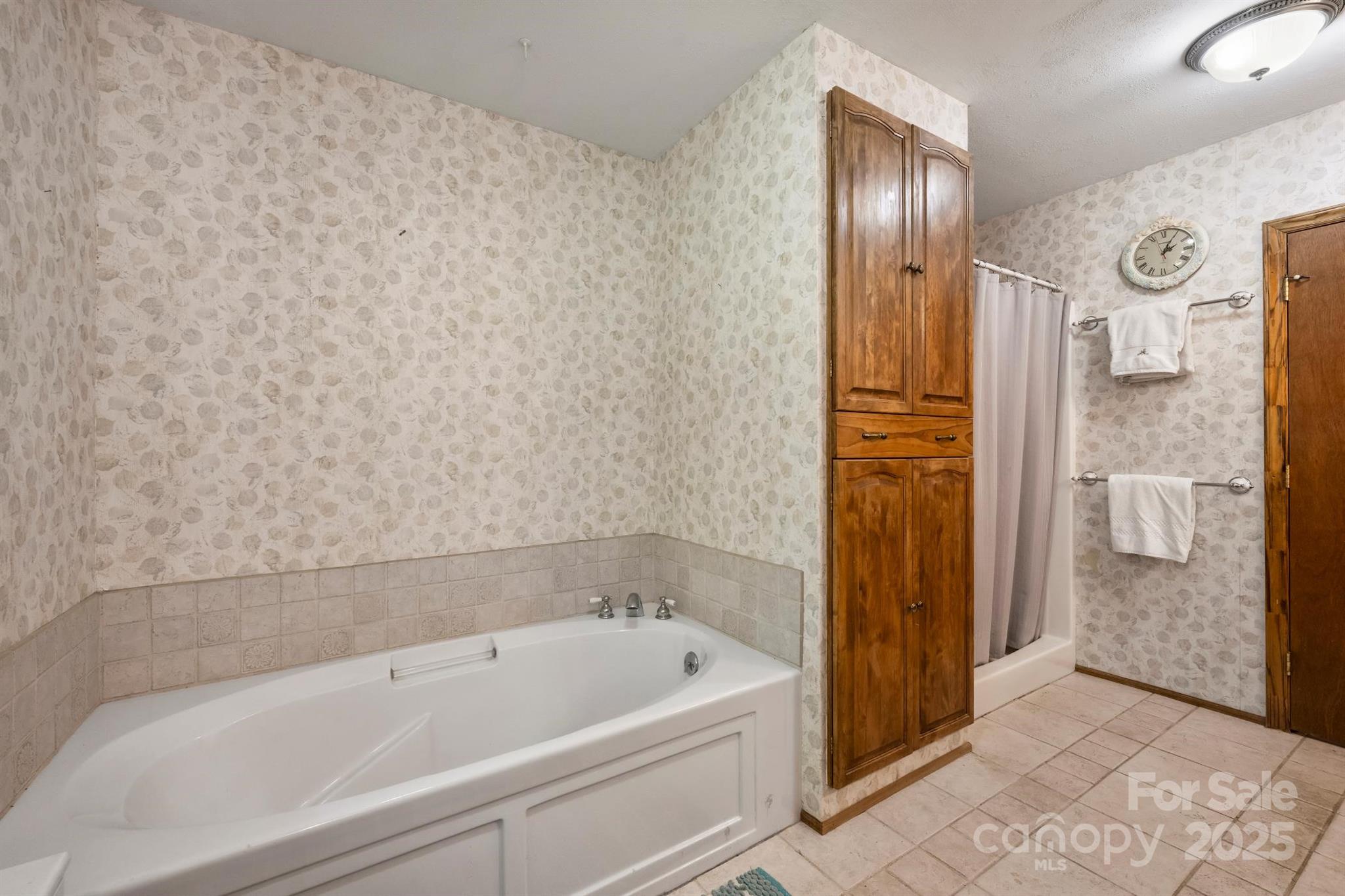 16415 Capps Road — Charlotte