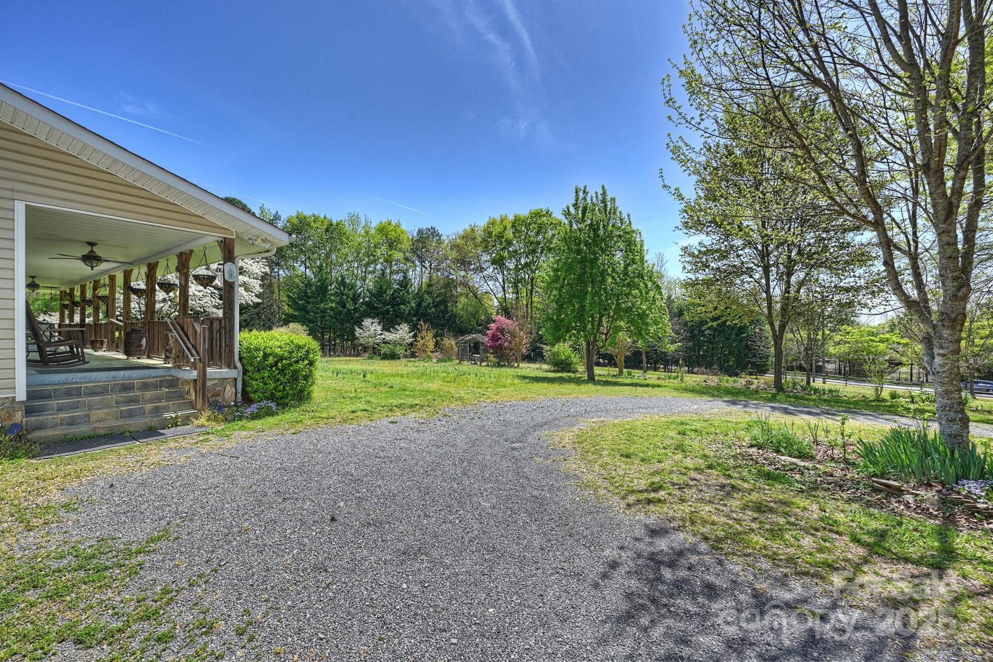 16415 Capps Road — Charlotte
