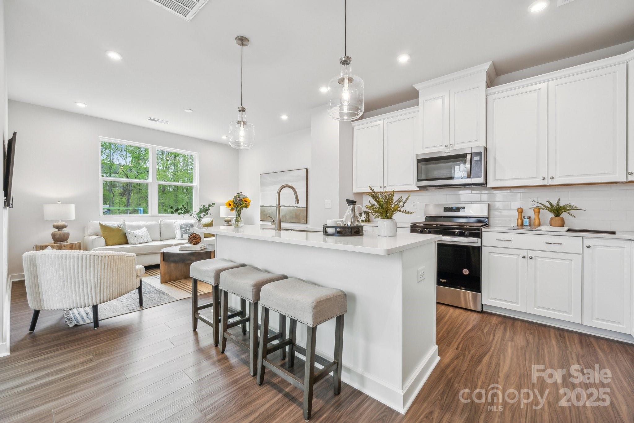 3062 Finchborough Court #240 — Charlotte