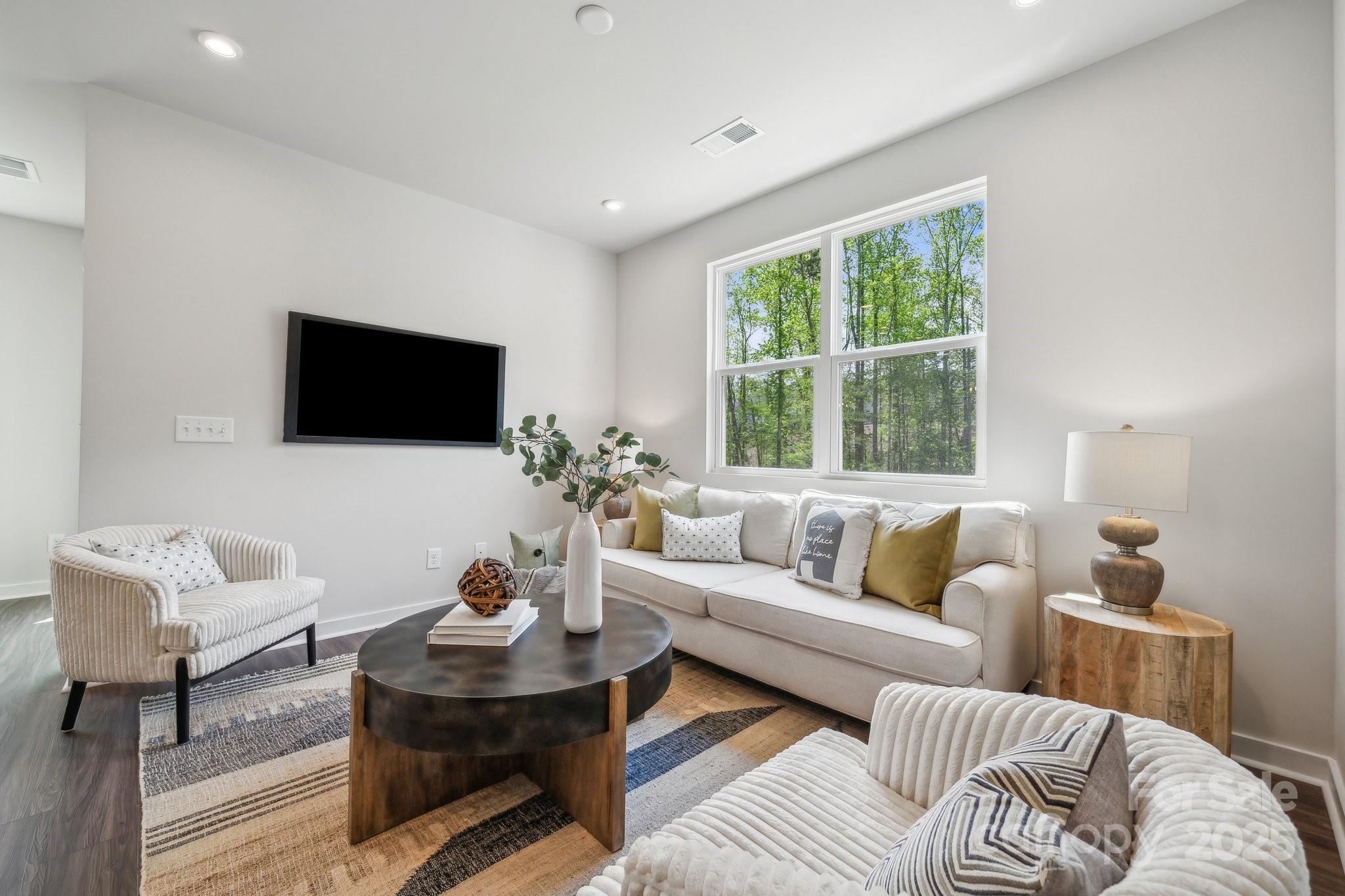 3062 Finchborough Court #240 — Charlotte
