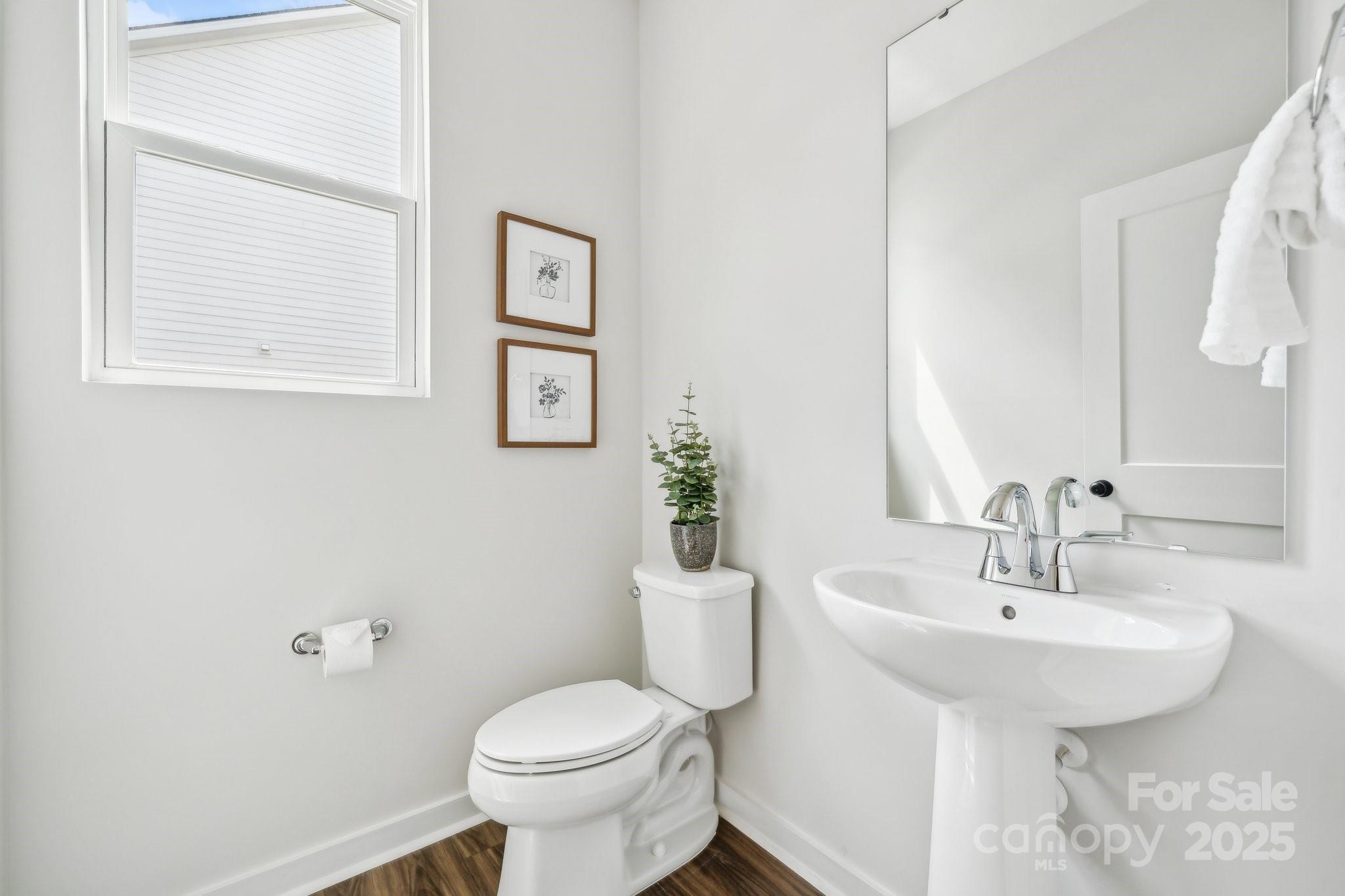 3062 Finchborough Court #240 — Charlotte