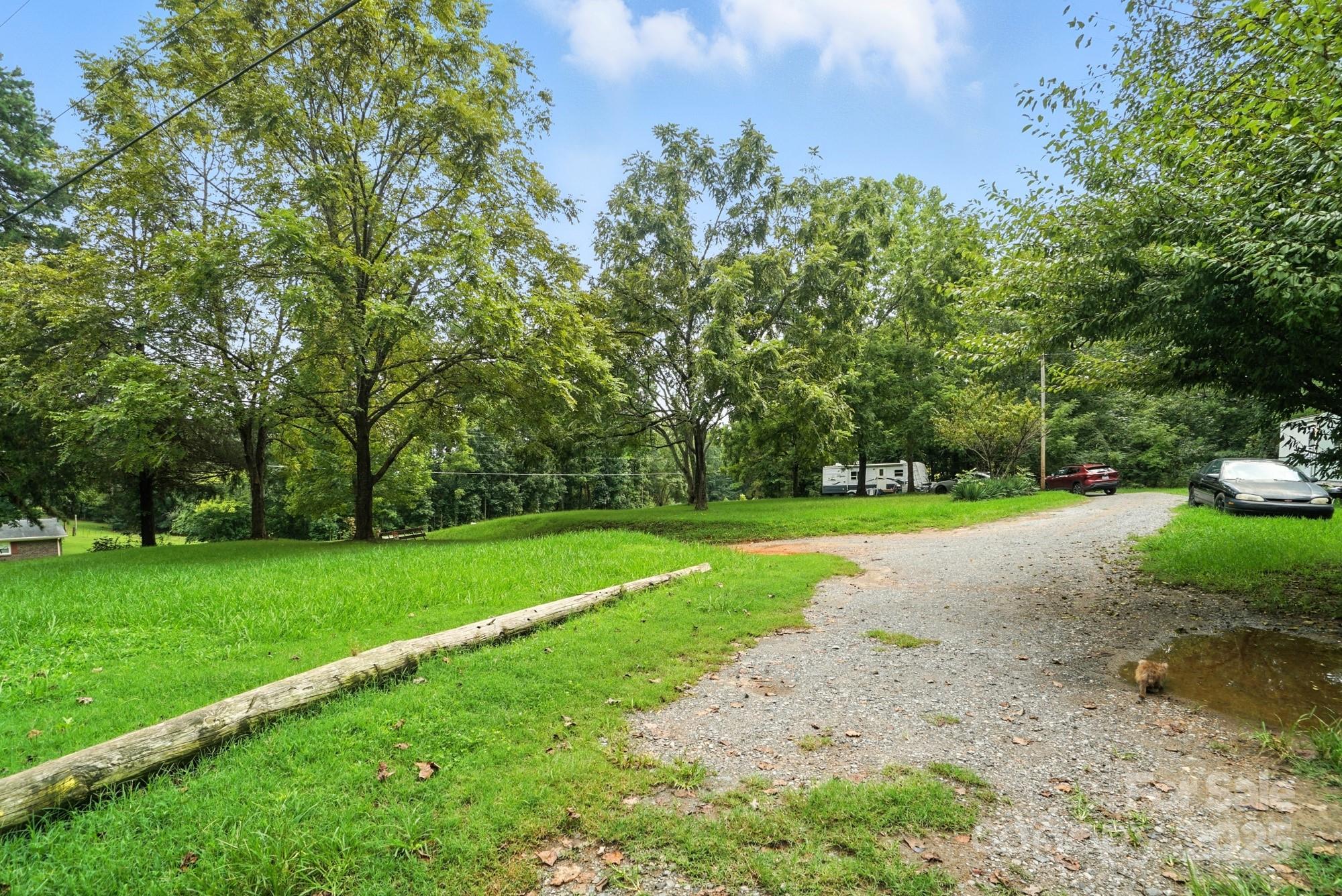 450 Dixon School Road — Kings Mountain