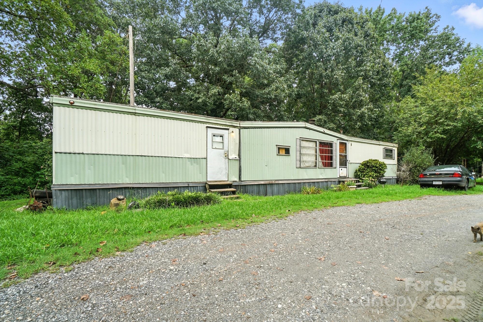 450 Dixon School Road — Kings Mountain