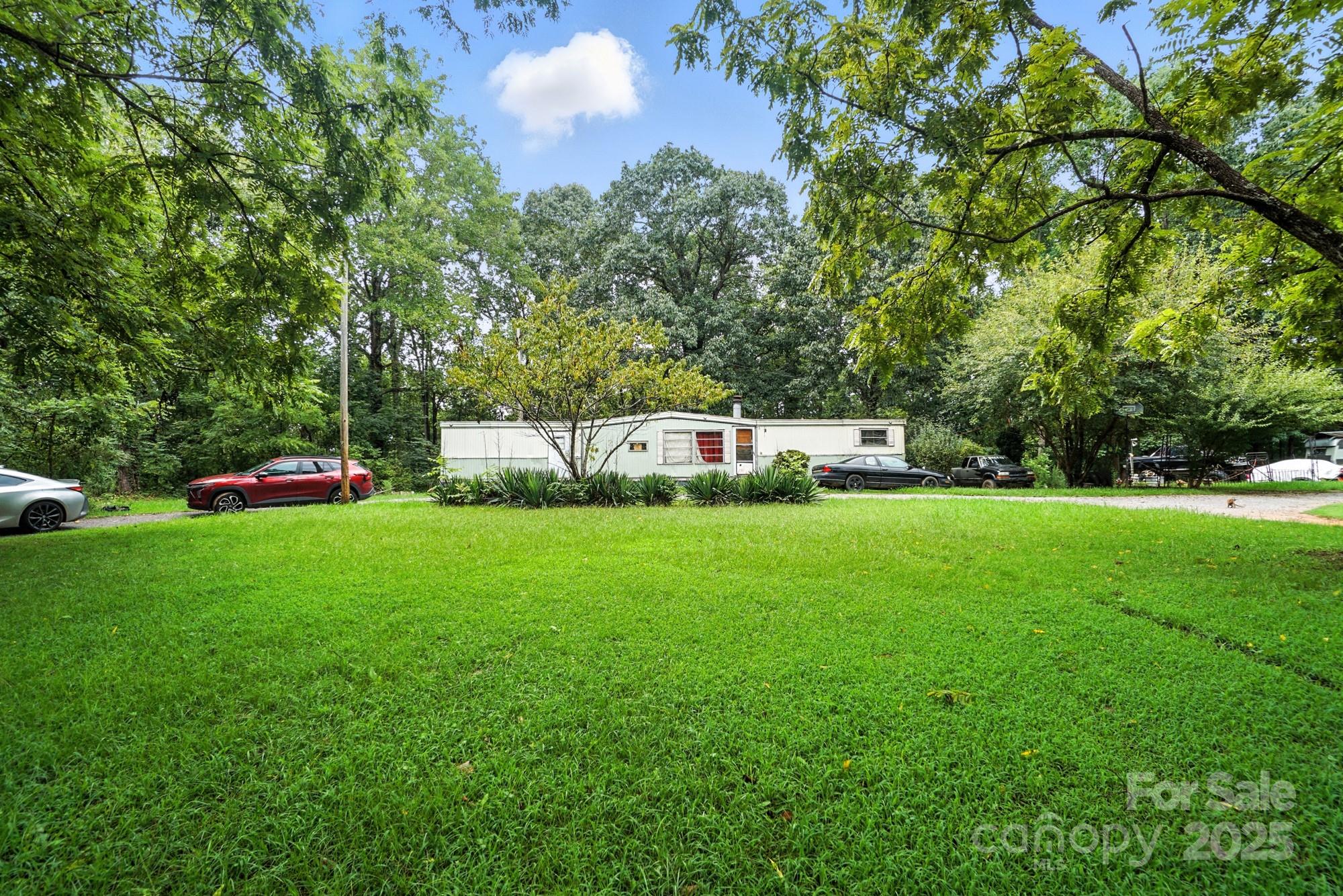 450 Dixon School Road — Kings Mountain