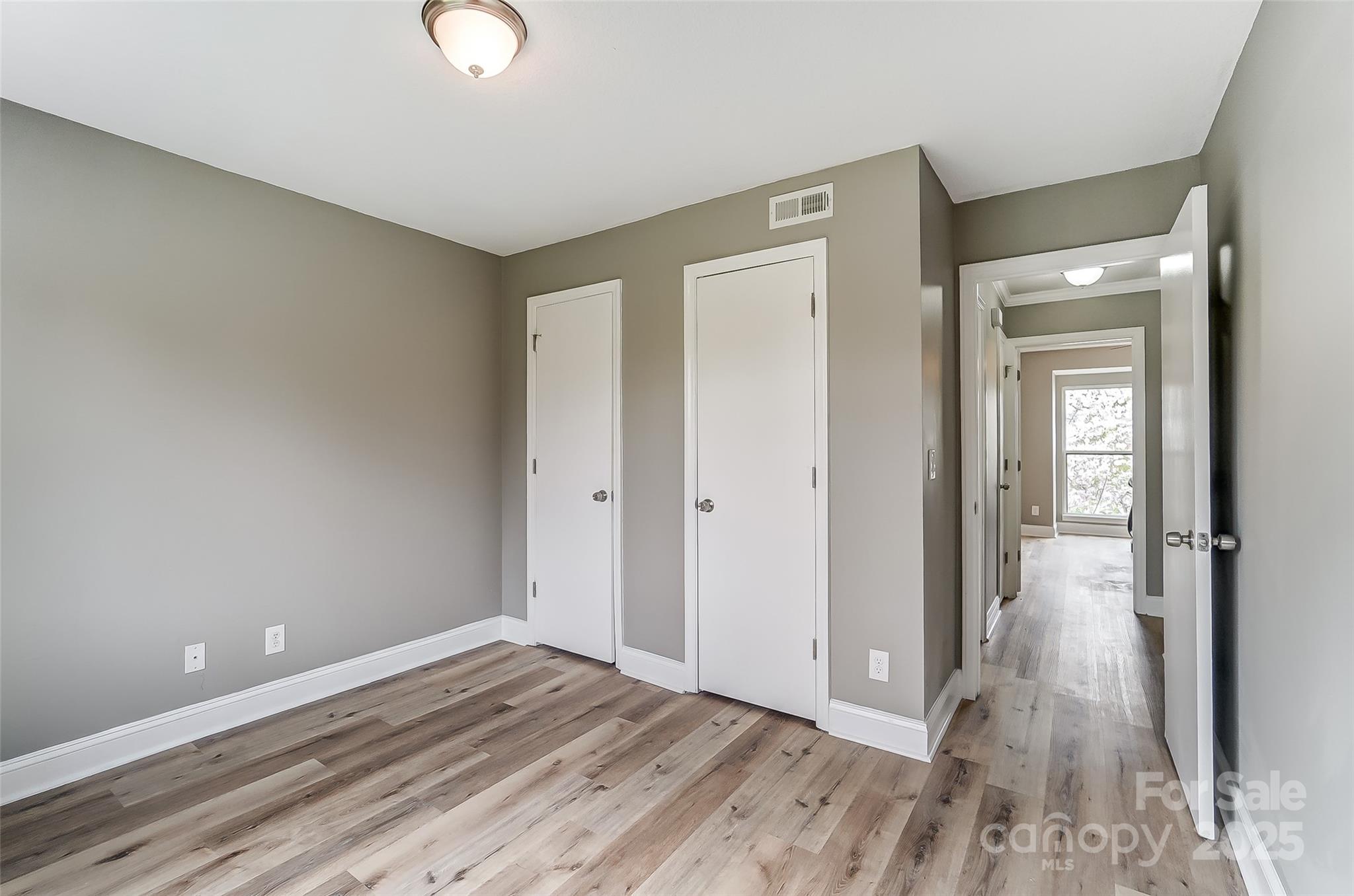 11039 Harrowfield Road — Charlotte