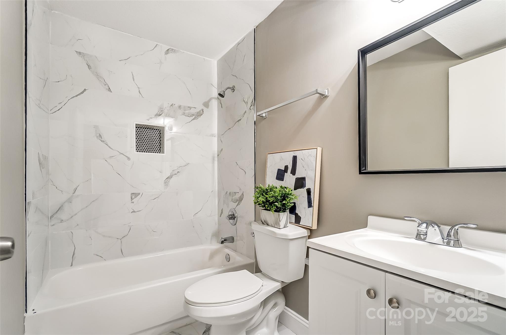 11039 Harrowfield Road — Charlotte