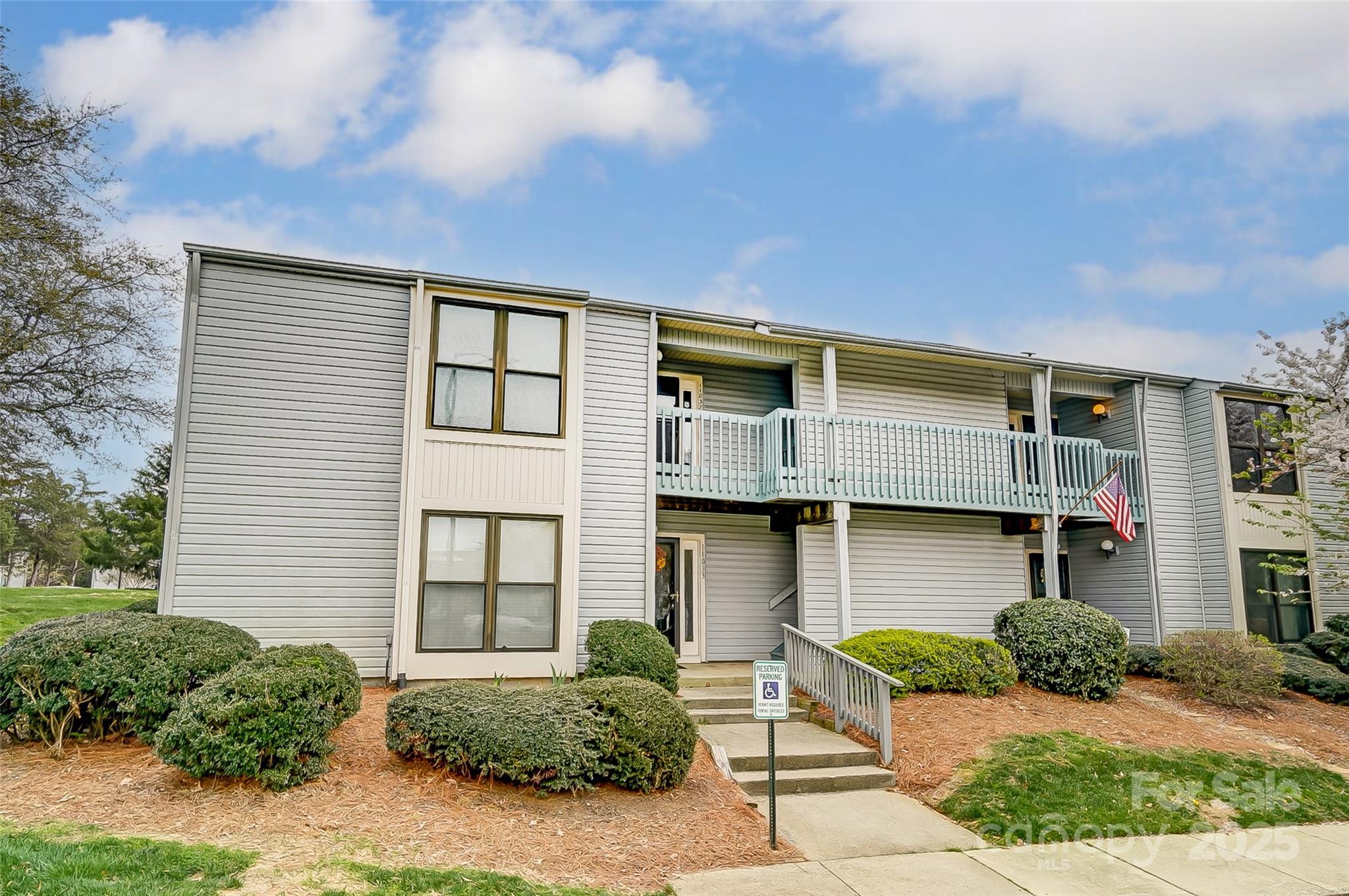 11039 Harrowfield Road — Charlotte