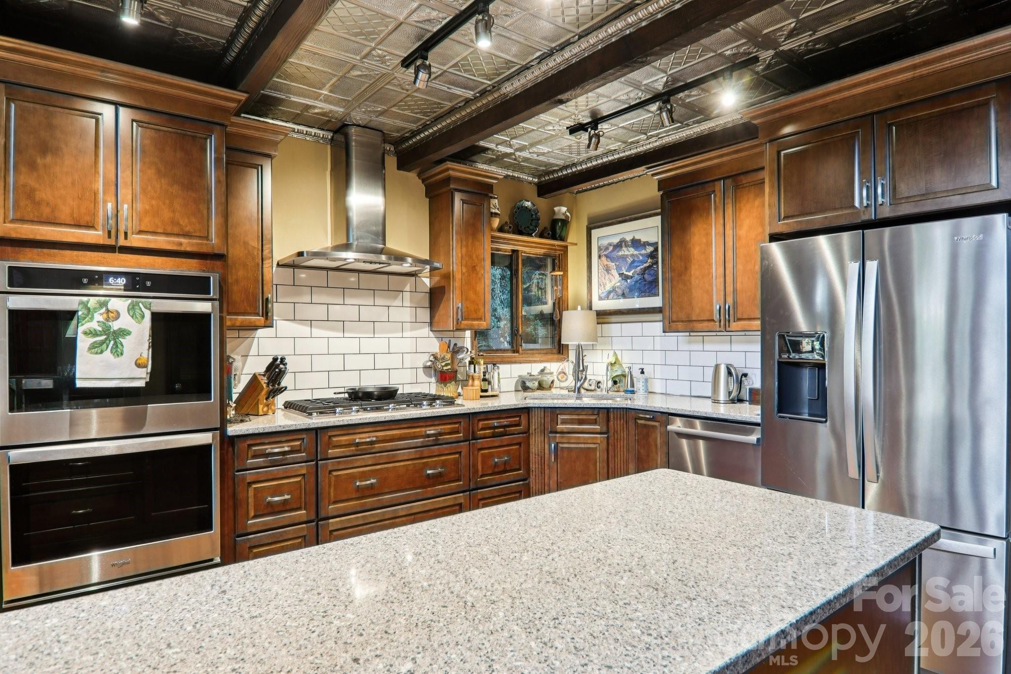 19 High Terrain Drive — Burnsville