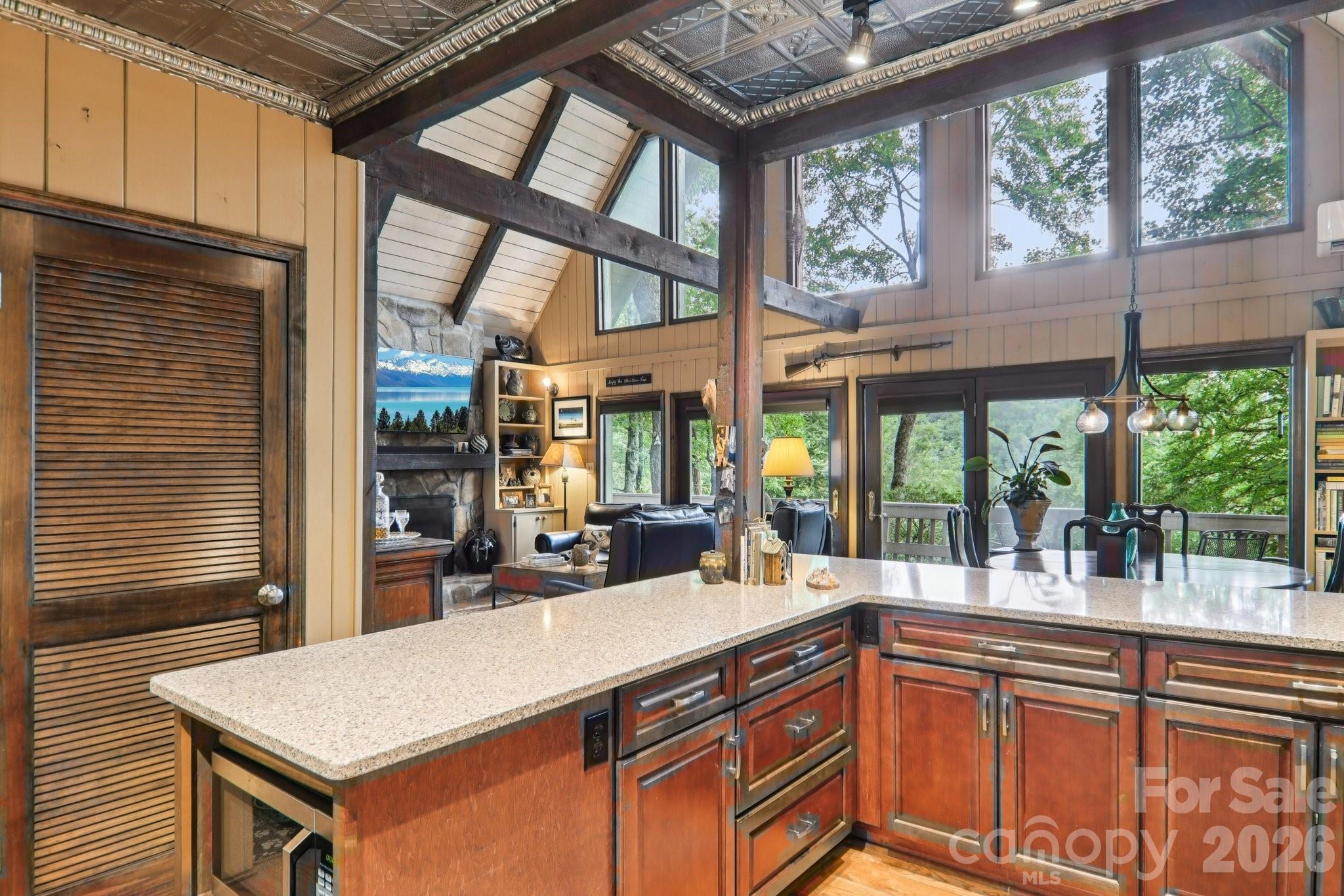 19 High Terrain Drive — Burnsville