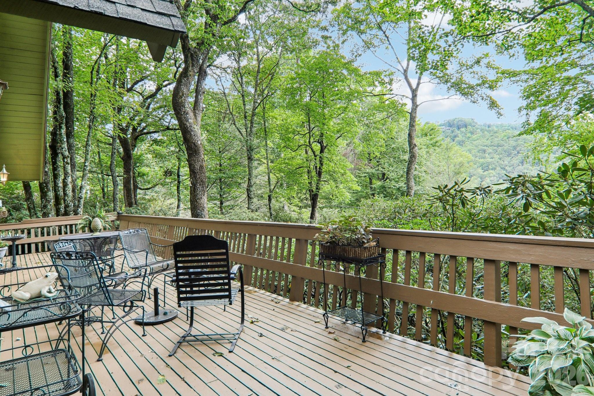 19 High Terrain Drive — Burnsville
