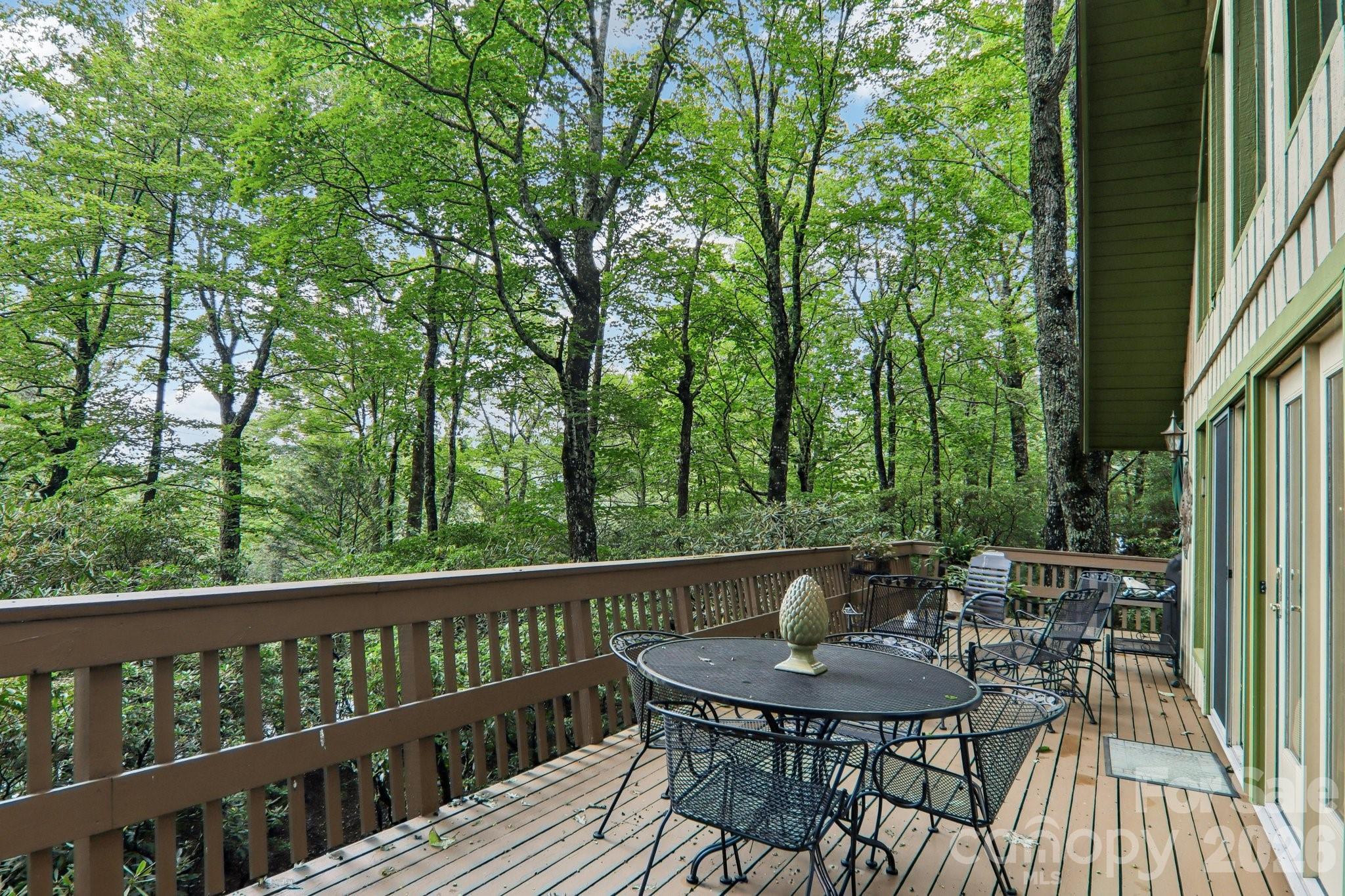 19 High Terrain Drive — Burnsville