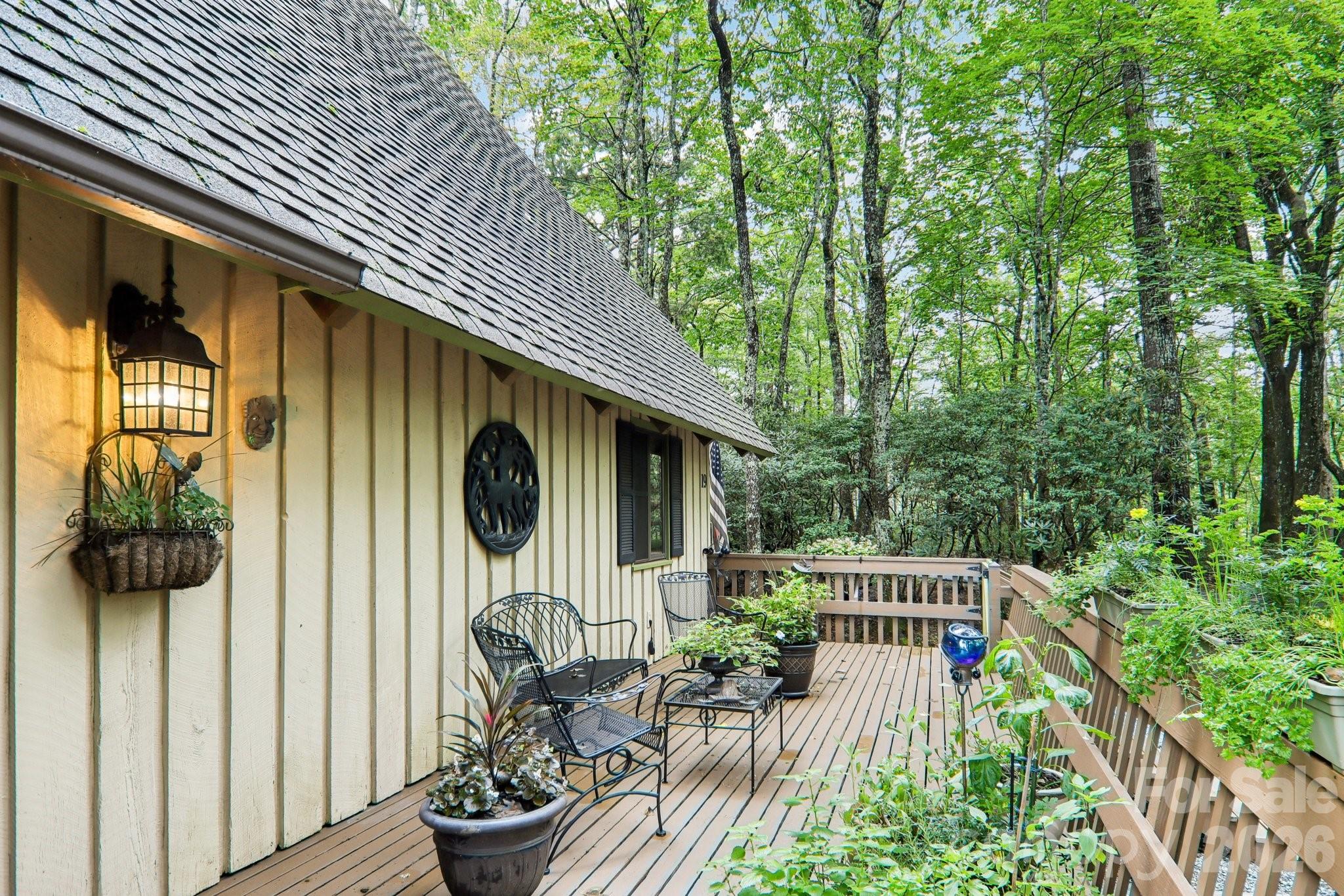 19 High Terrain Drive — Burnsville