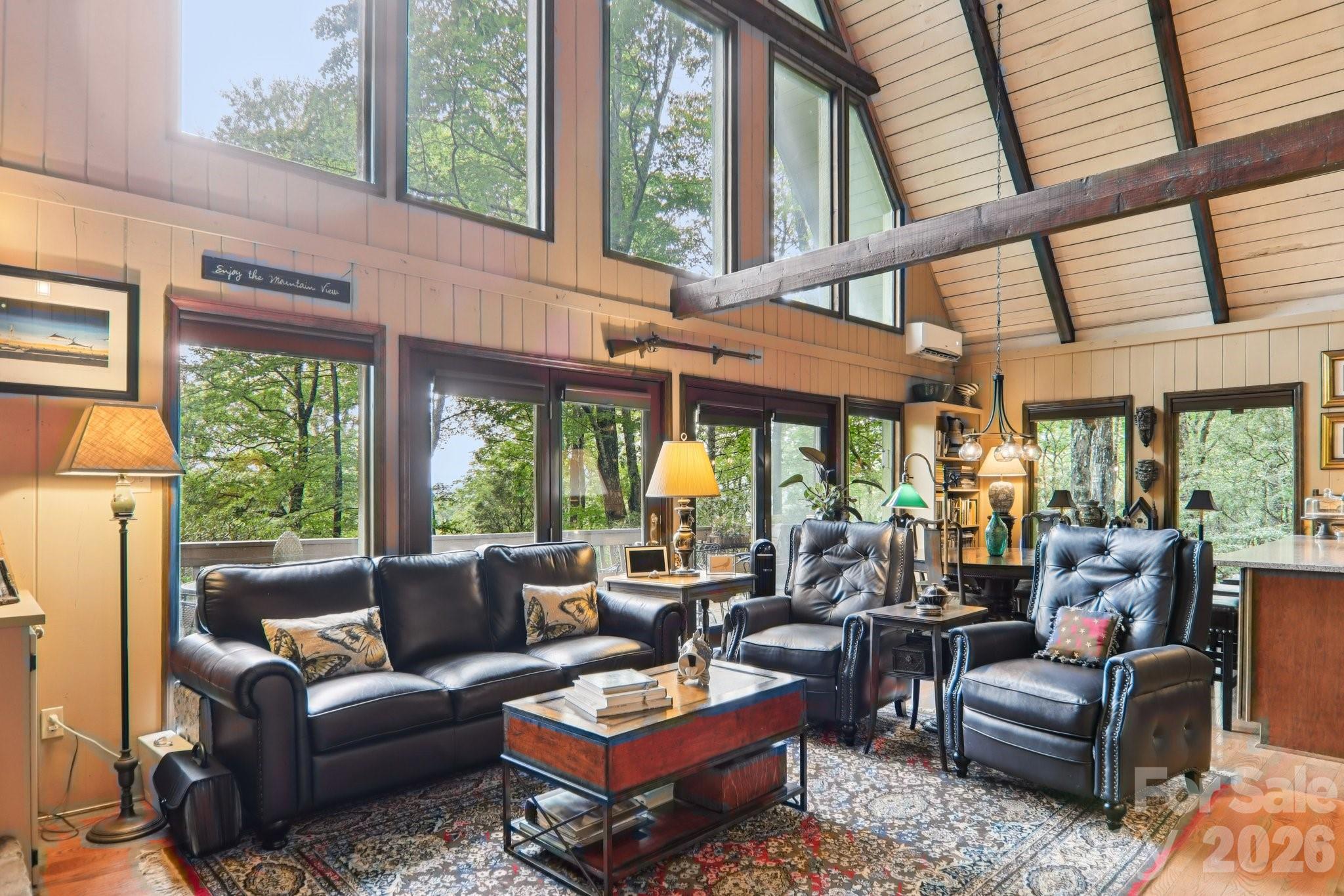 19 High Terrain Drive — Burnsville