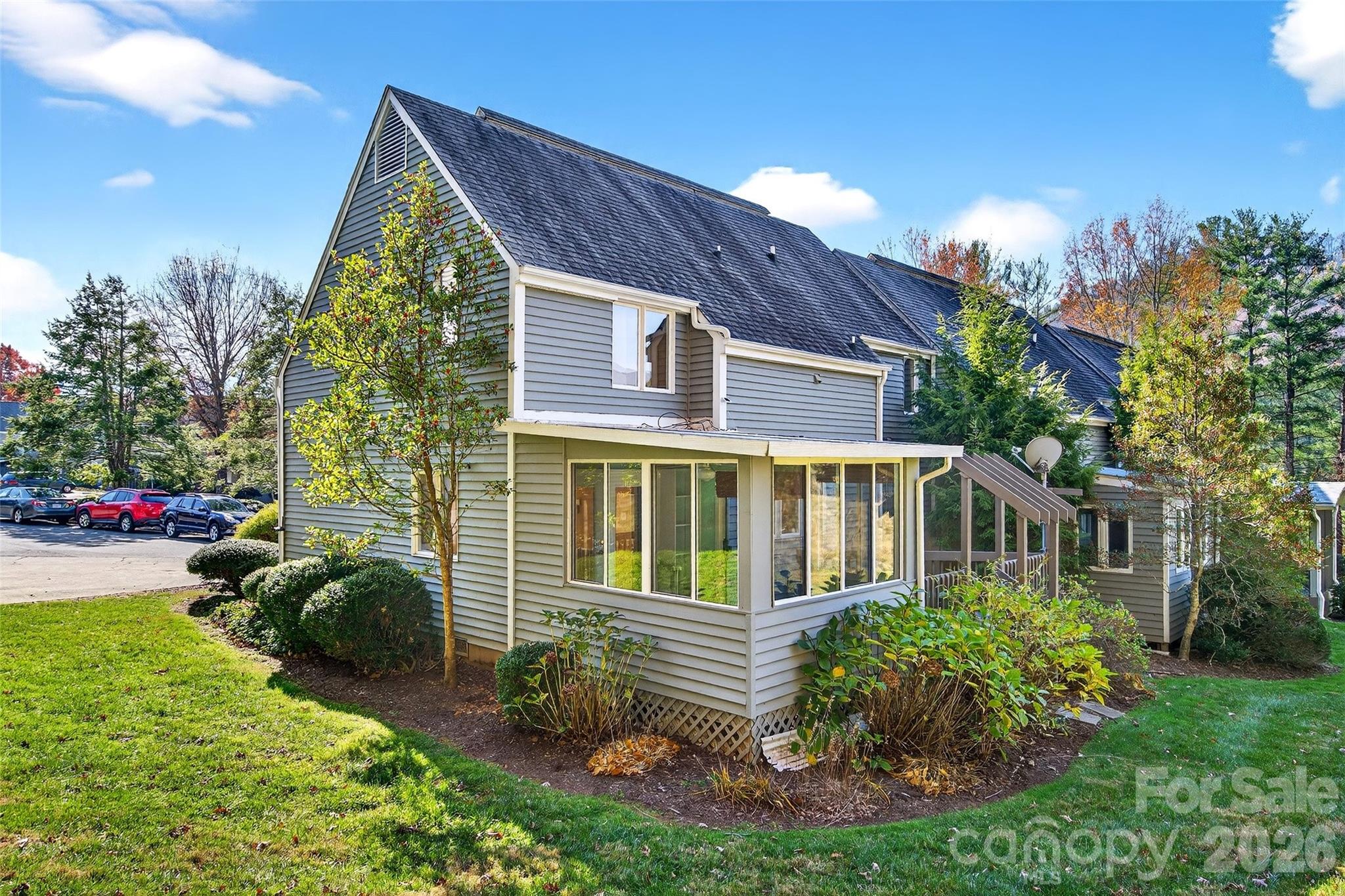 3B Lynx Drive — Black Mountain