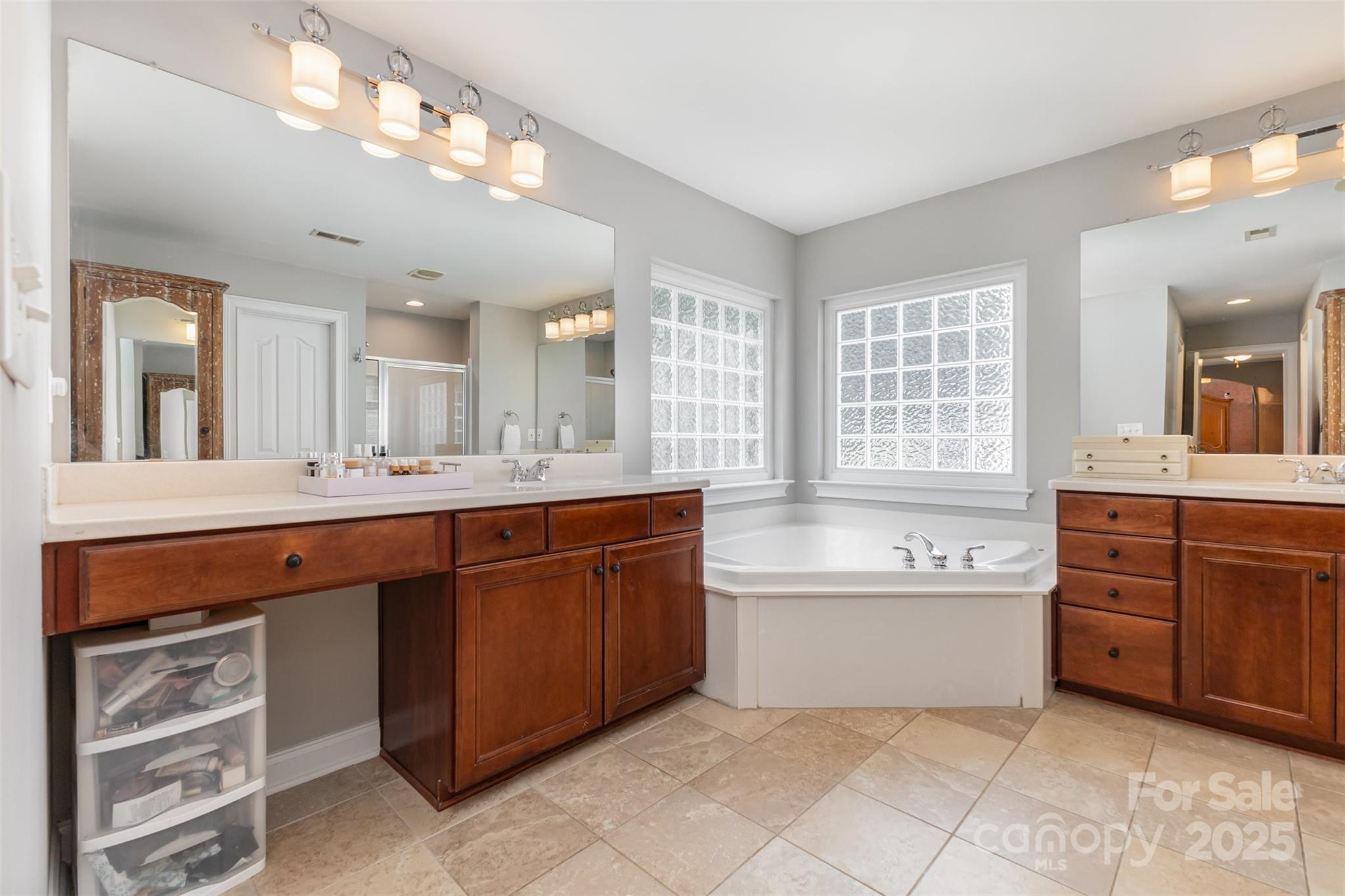 7521 Chaddsley Drive — Huntersville
