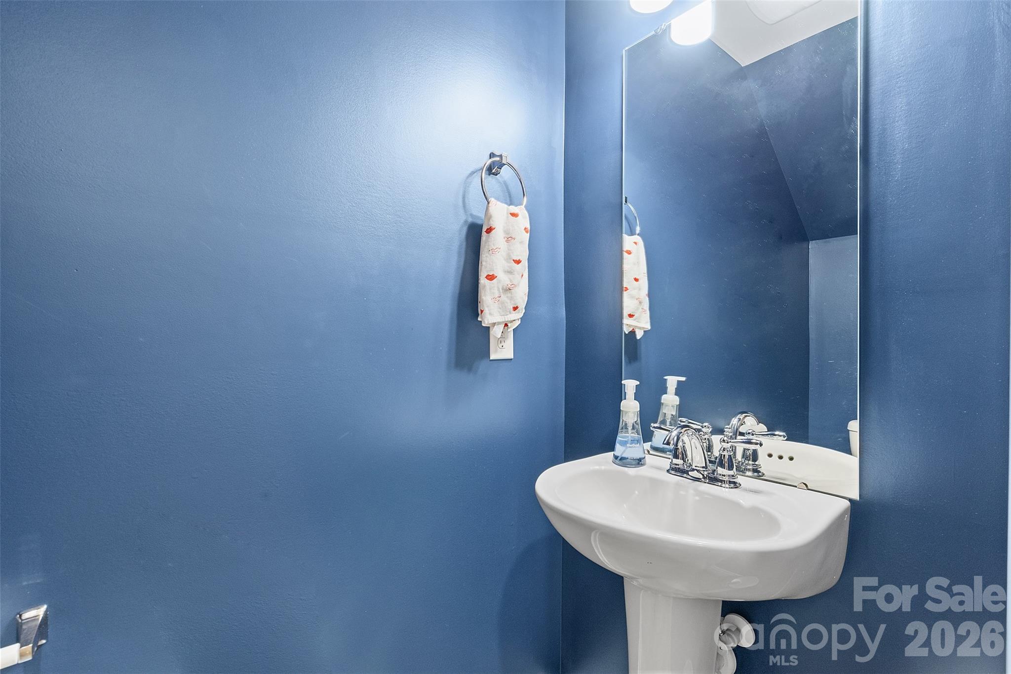 8048 Alderton Lane — Charlotte