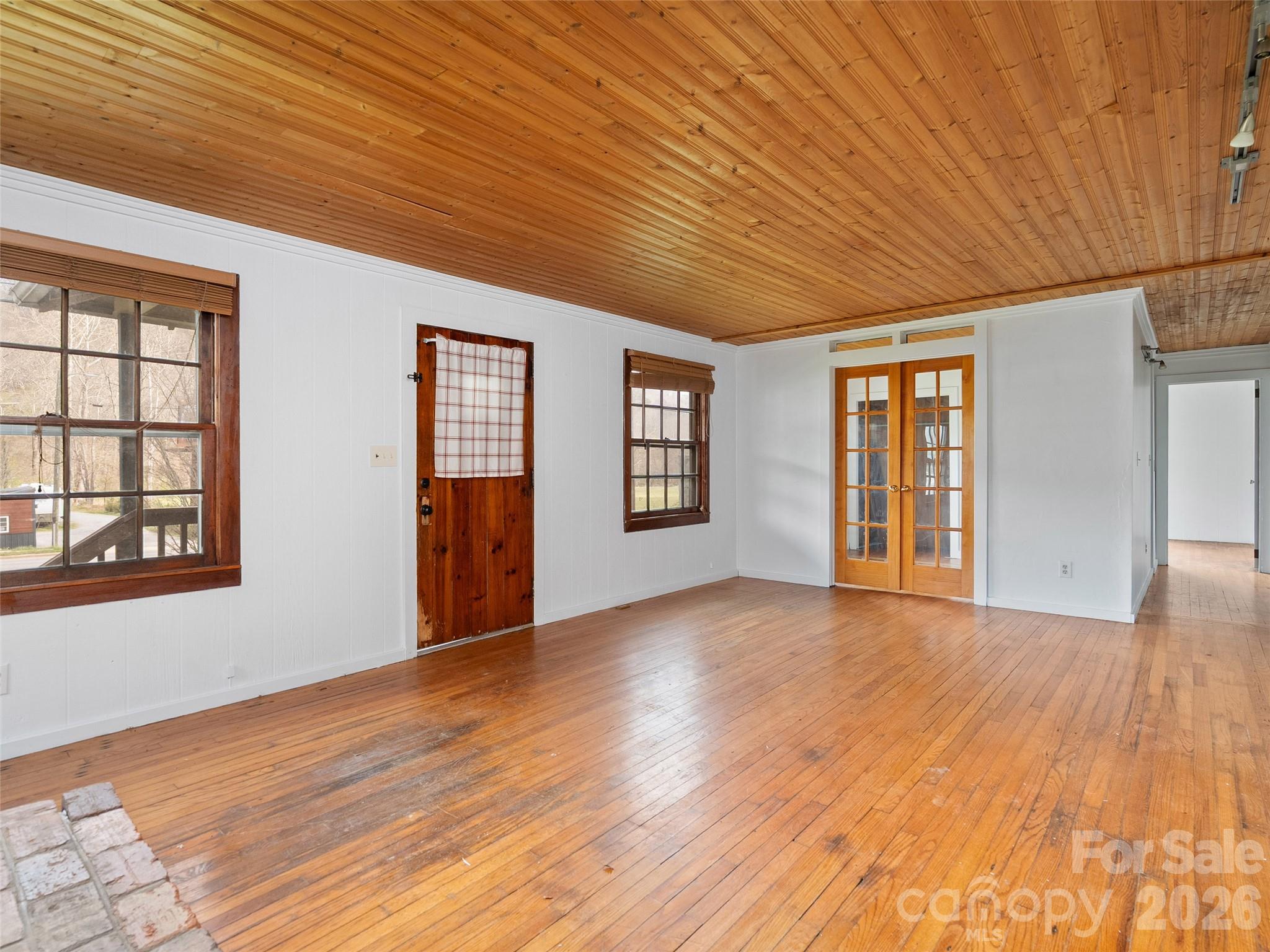 1361 Soco Road — Maggie Valley