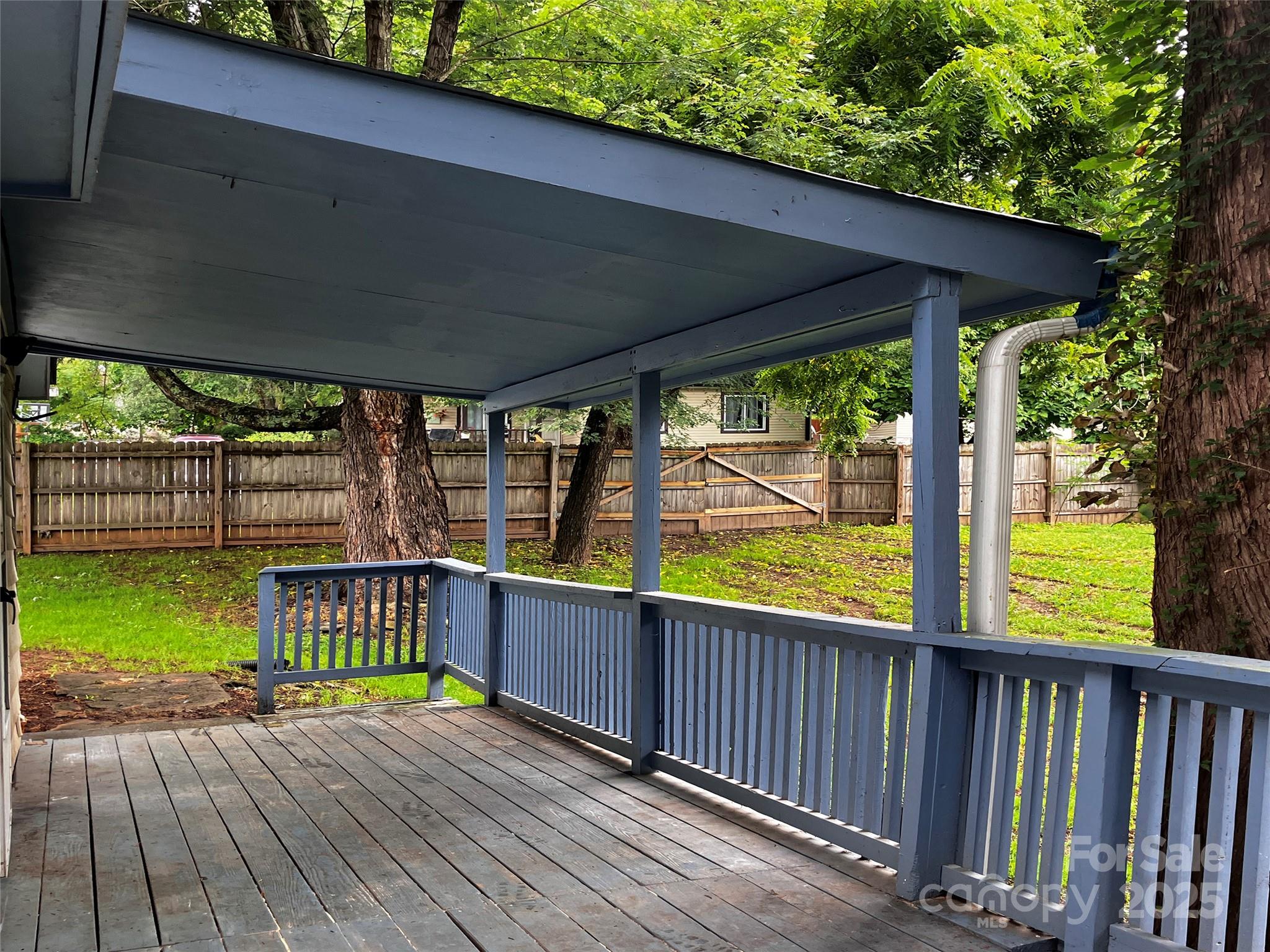120 Harrison Street — Swannanoa