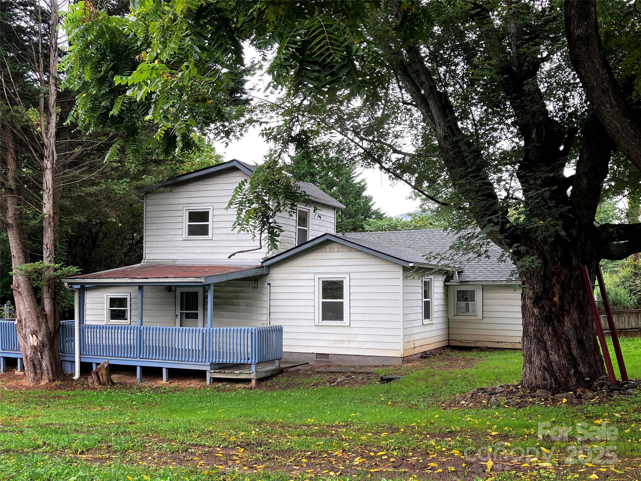 120 Harrison Street — Swannanoa