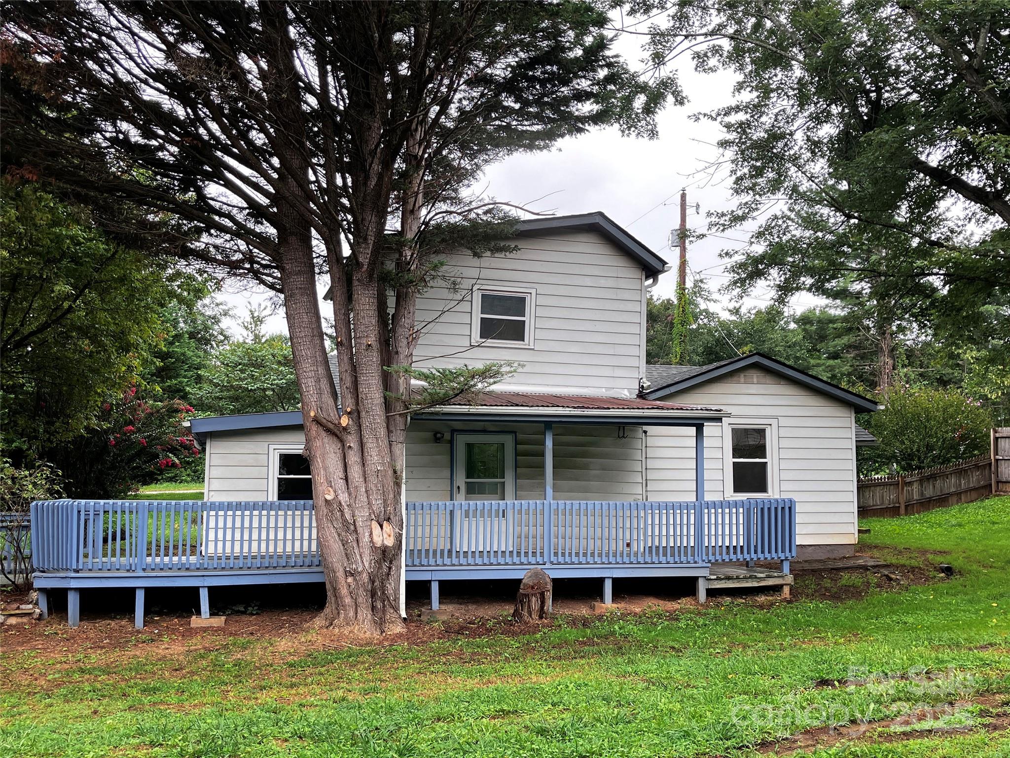 120 Harrison Street — Swannanoa