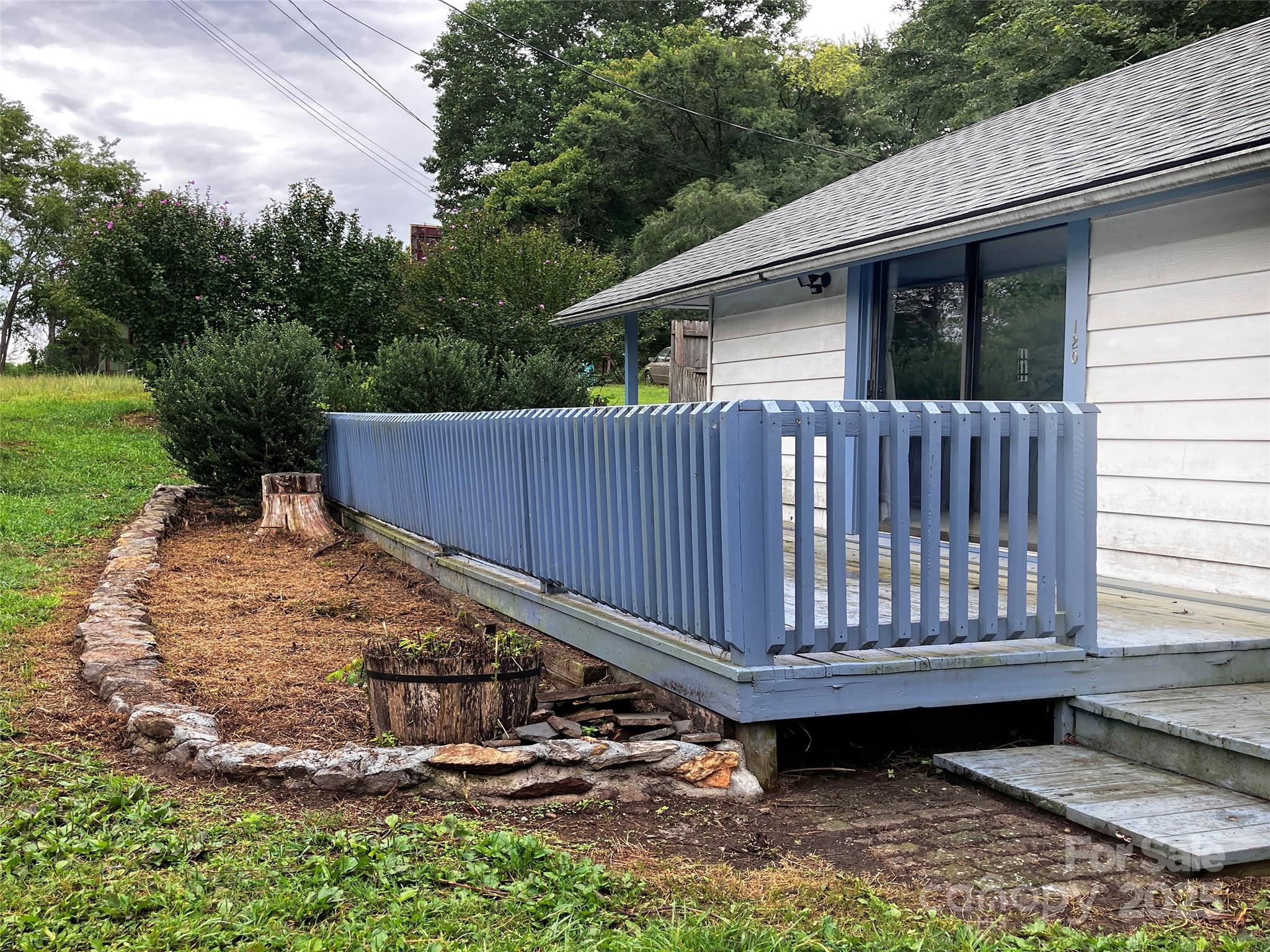 120 Harrison Street — Swannanoa