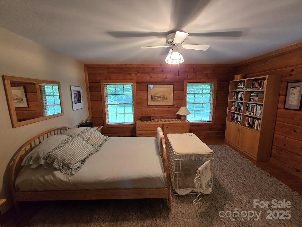 979 Wagon Road #6-8 — Warrensville