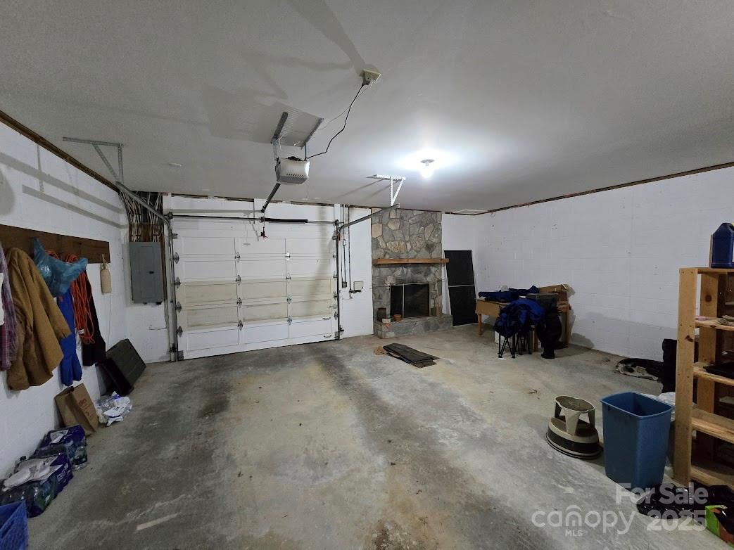 979 Wagon Road #6-8 — Warrensville