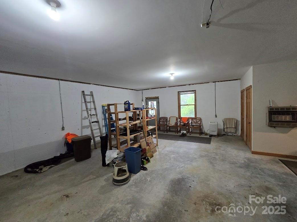 979 Wagon Road #6-8 — Warrensville