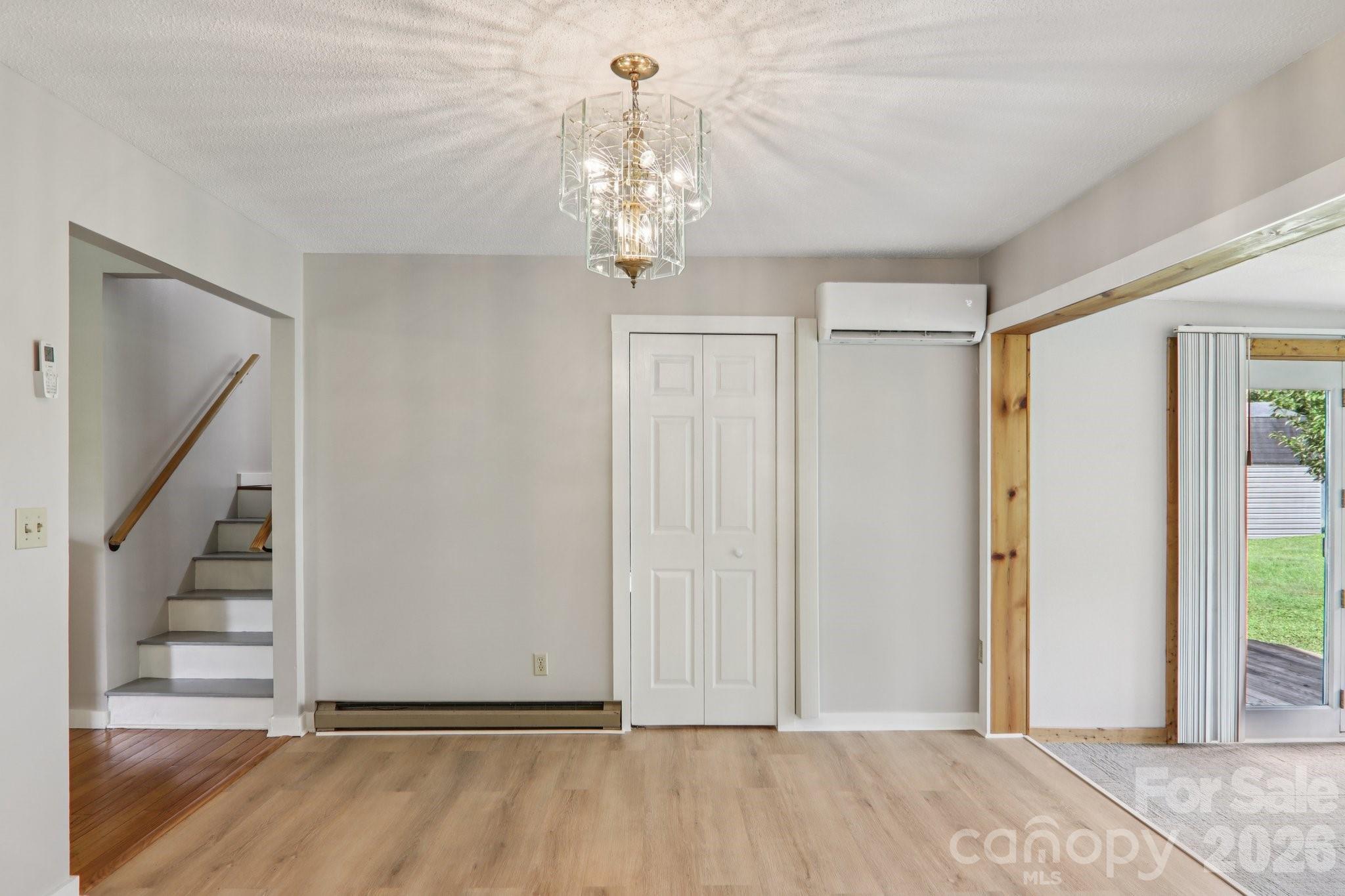264 Cashdon Drive — Mills River