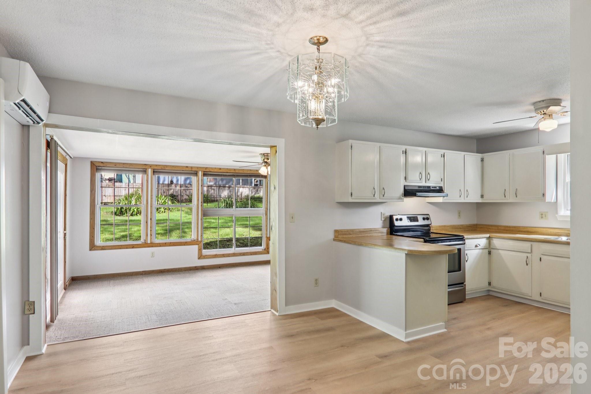 264 Cashdon Drive — Mills River