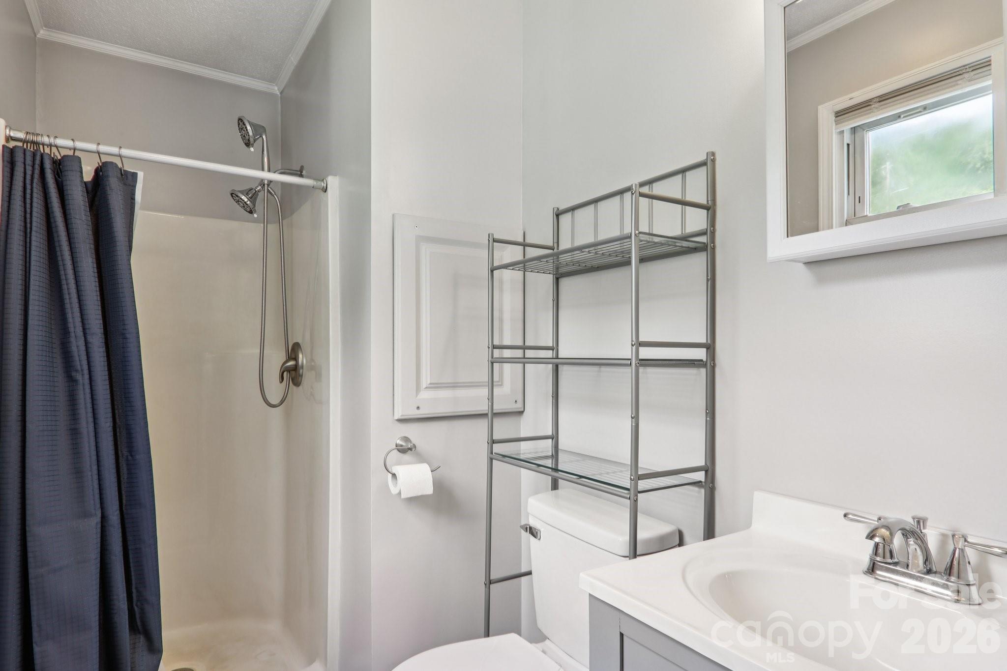 264 Cashdon Drive — Mills River