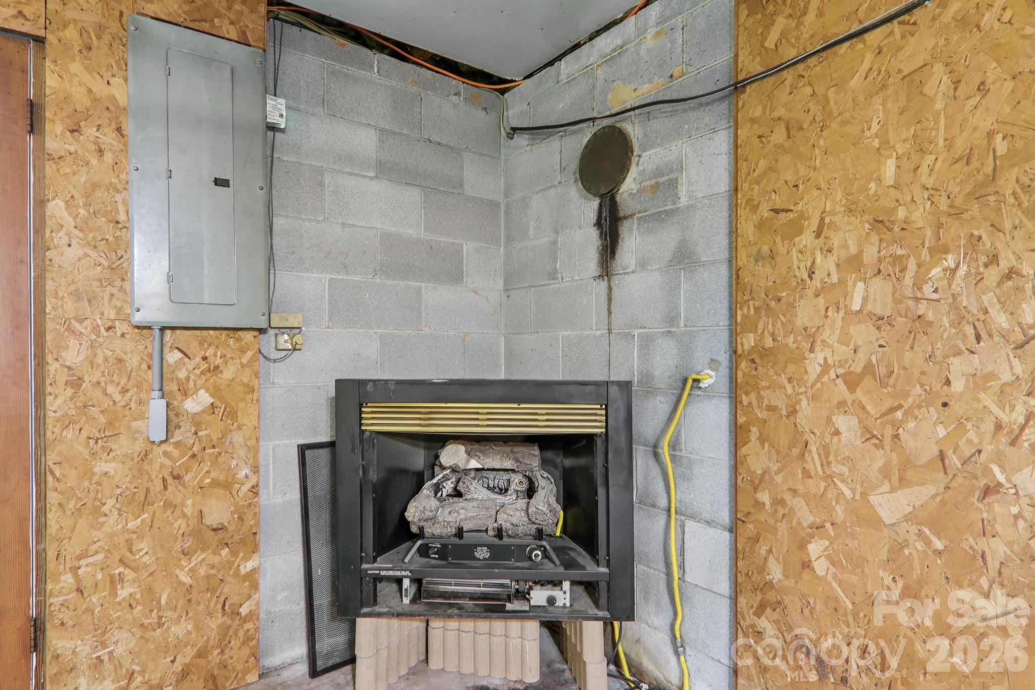 264 Cashdon Drive — Mills River