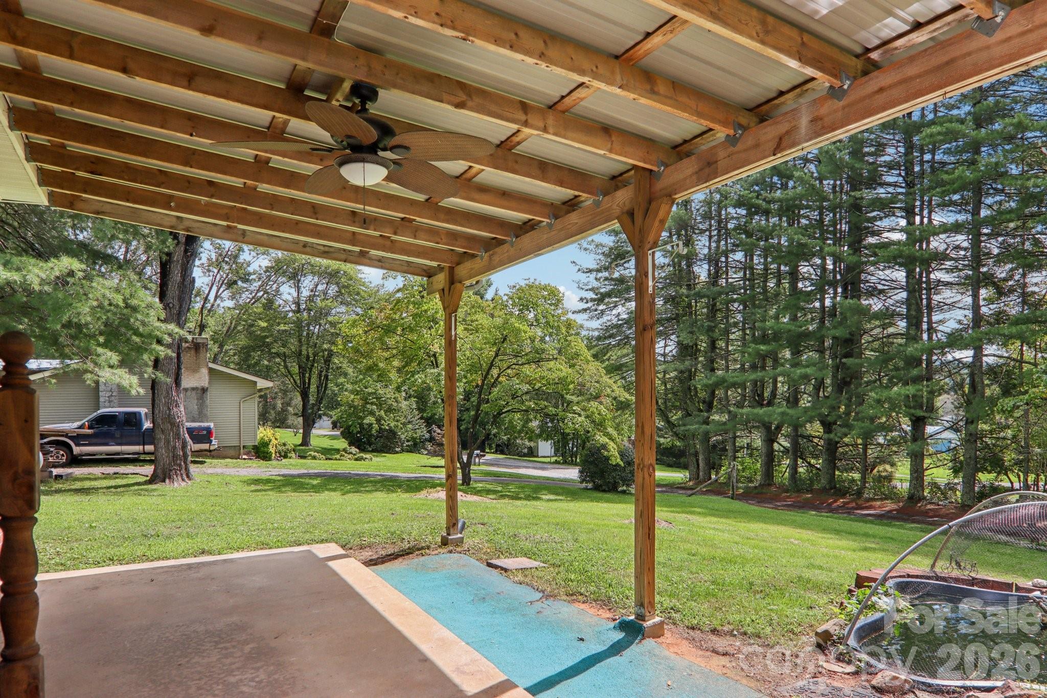 264 Cashdon Drive — Mills River