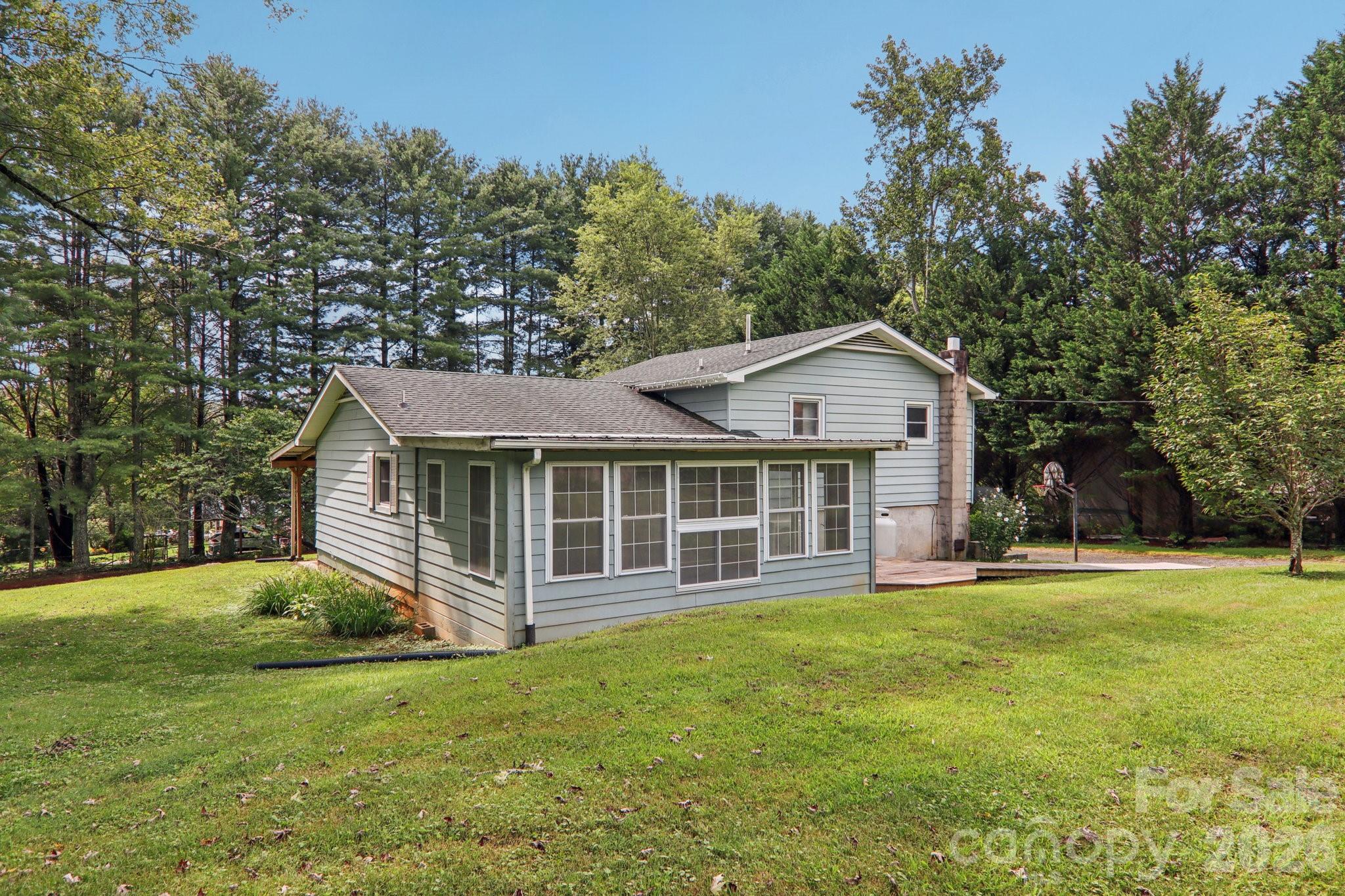 264 Cashdon Drive — Mills River