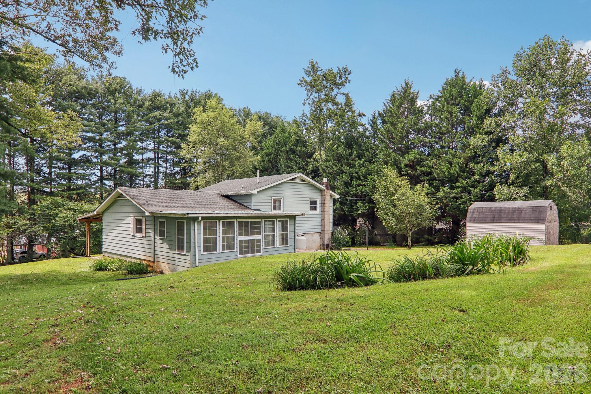 264 Cashdon Drive — Mills River