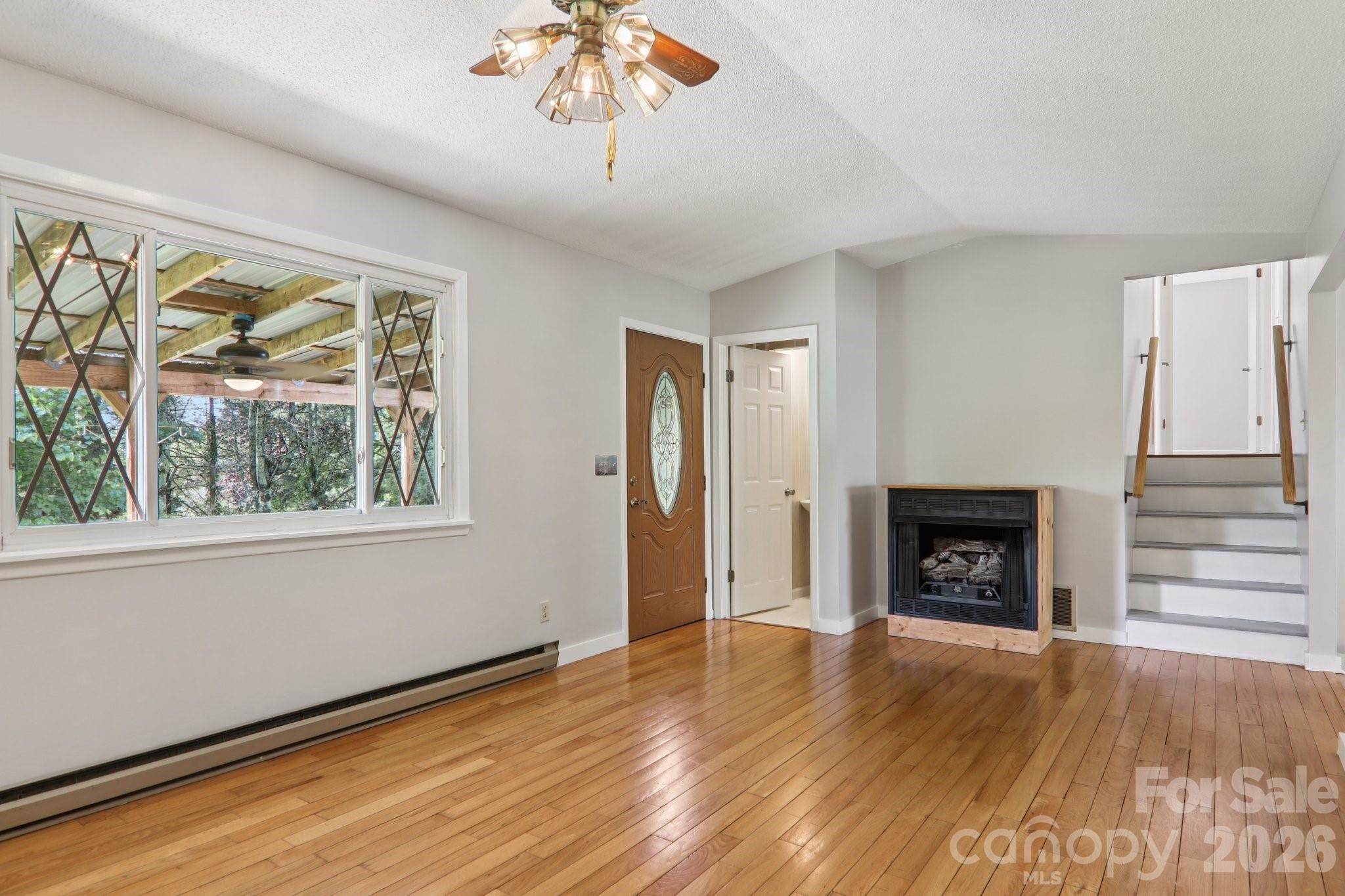 264 Cashdon Drive — Mills River