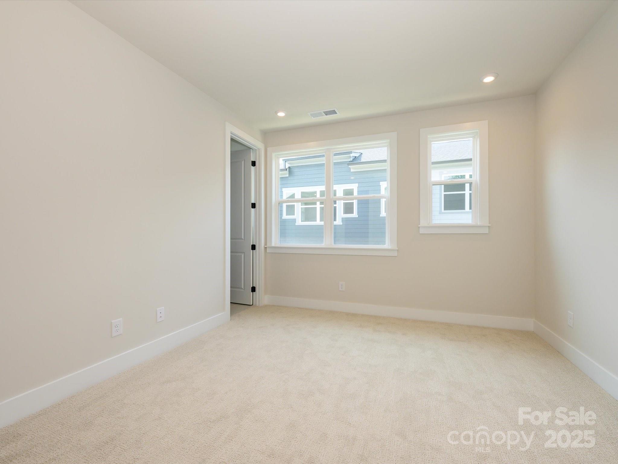 6009 Pivot Court — Charlotte
