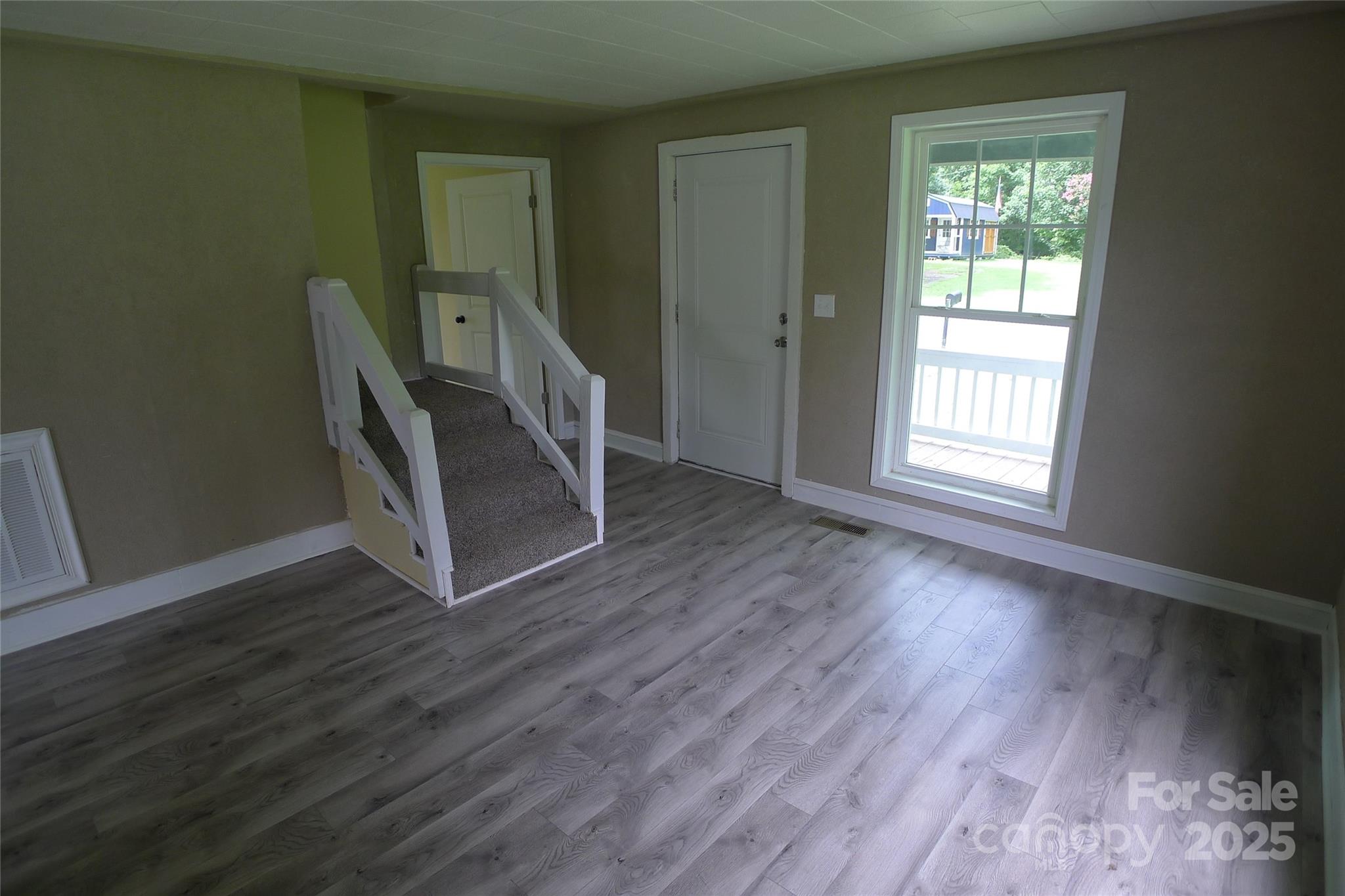 816 Olympia Street #292 — Lexington