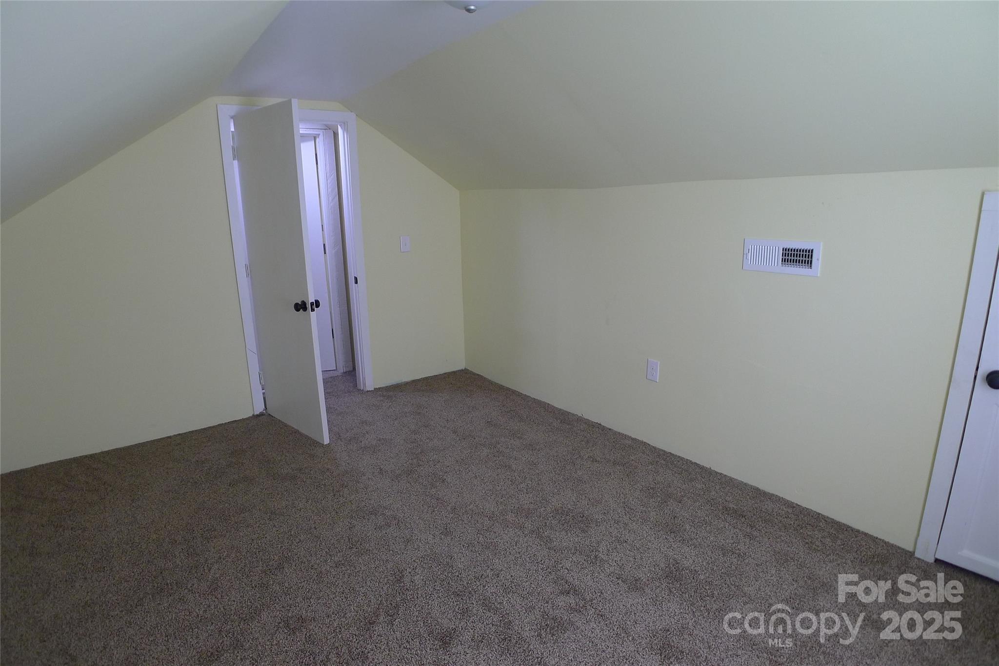 816 Olympia Street #292 — Lexington
