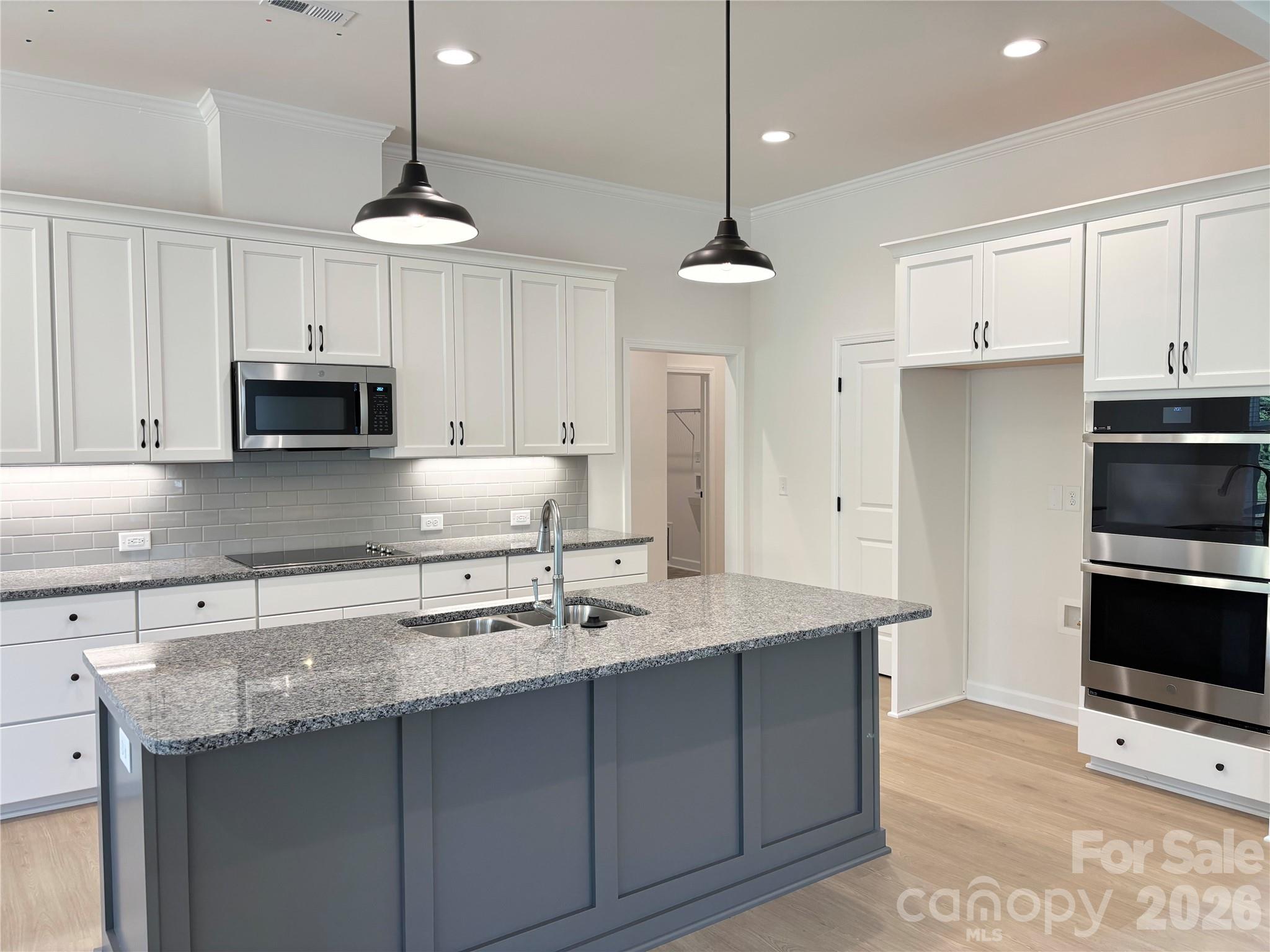 6853 Glen Abbey Lane — Mount Pleasant