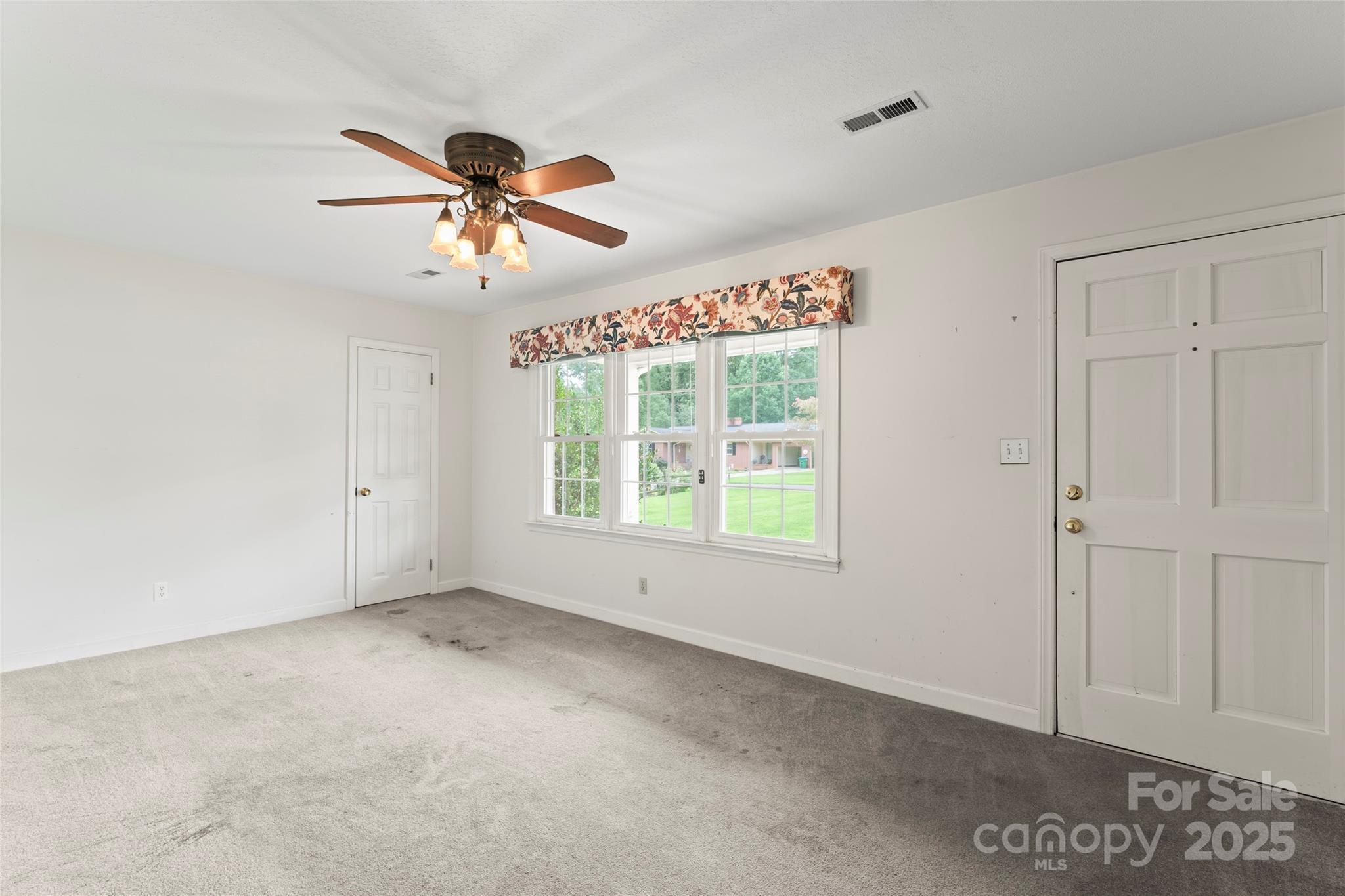 320 Forest Park Drive — Denton